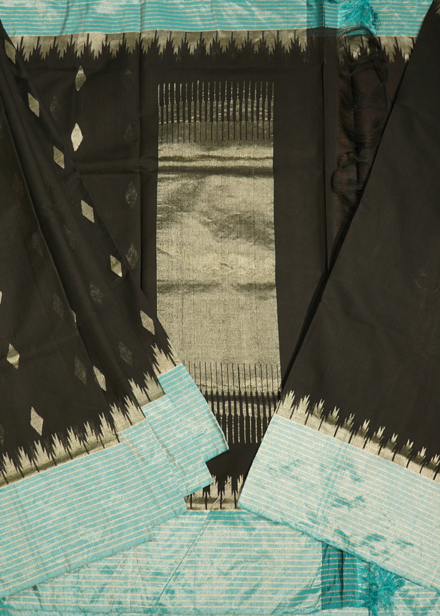 Black Ponduru Pallu Jamdani Pure Cotton Handloom Saree