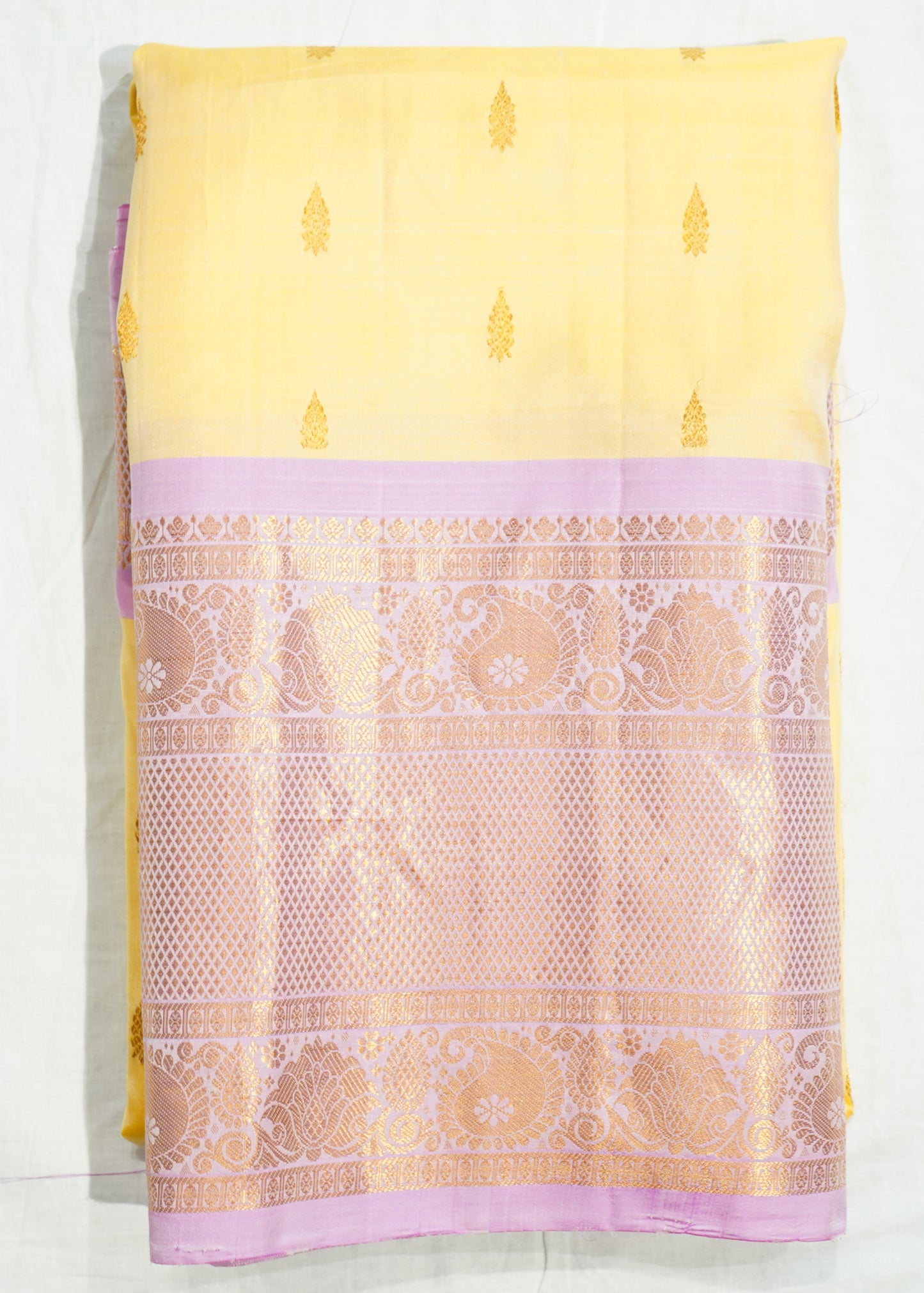 Yellow Gadwal Zari Buti Pure Silk Handloom Saree