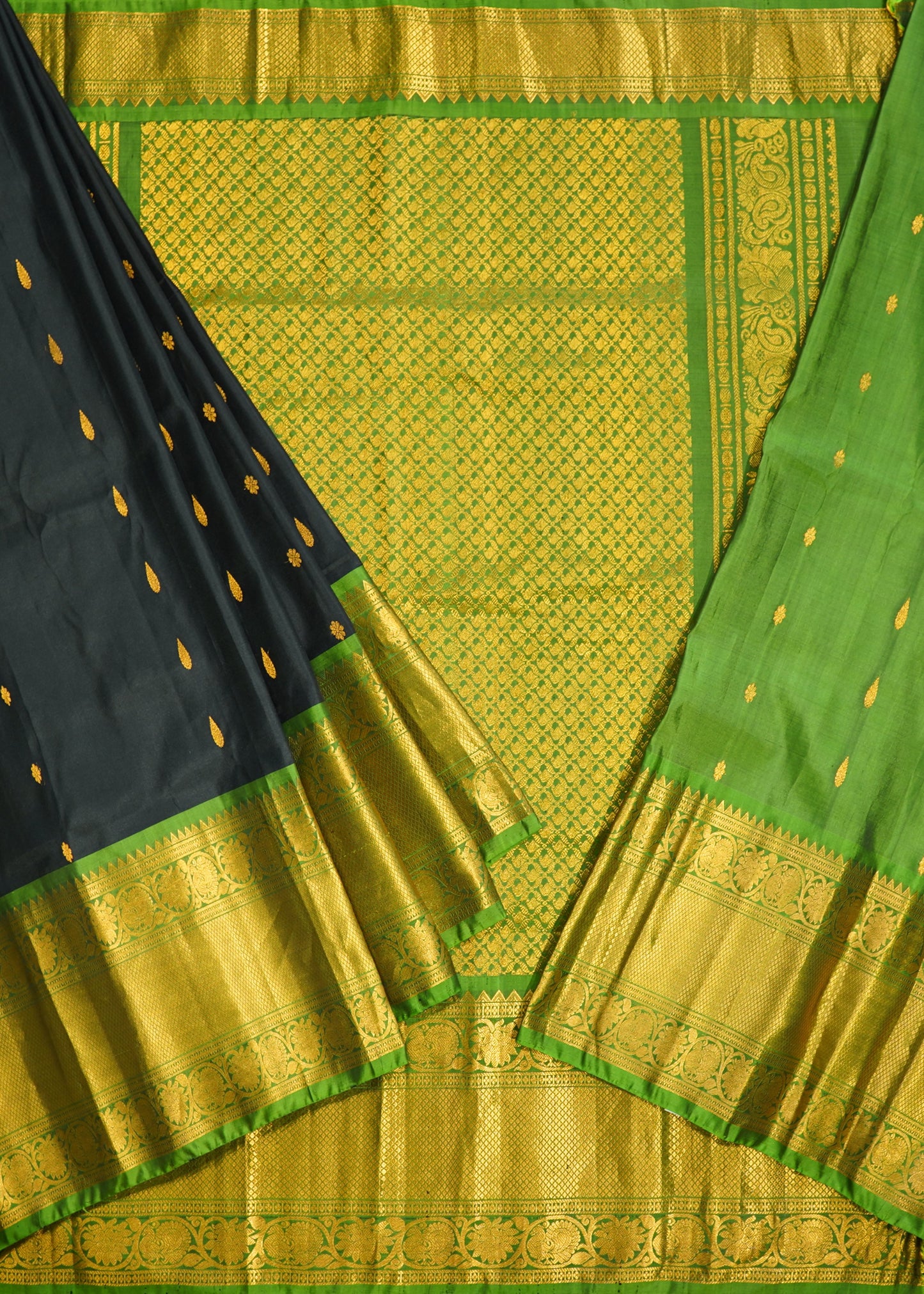 Black Gadwal Zari Buti Pure Silk Handloom Saree