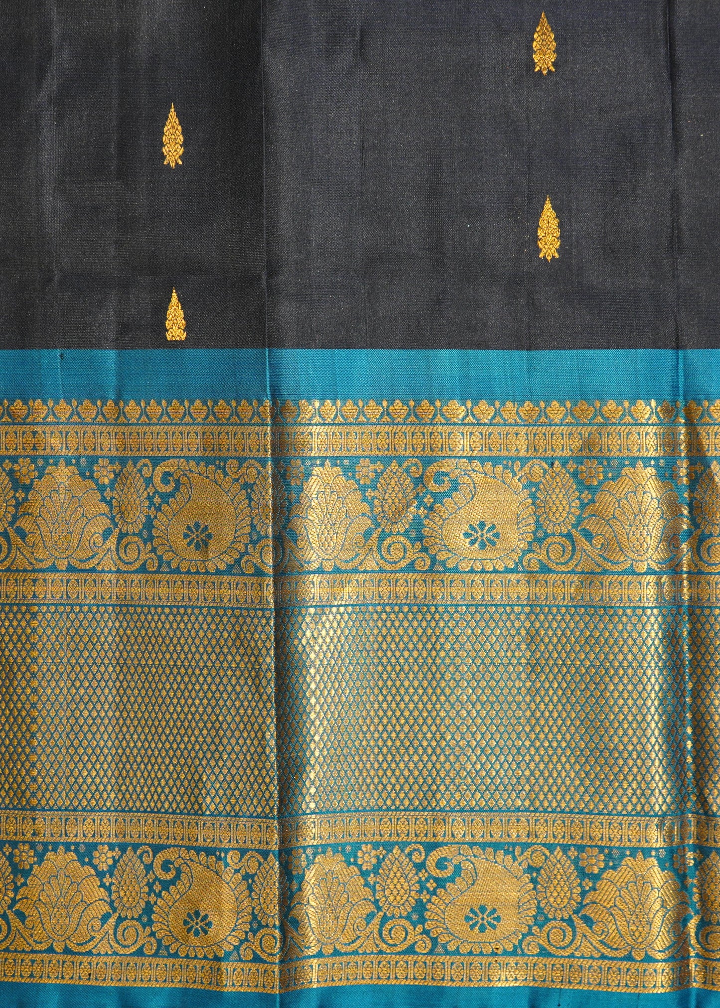 Black Gadwal Zari Buti Pure Silk Handloom Saree