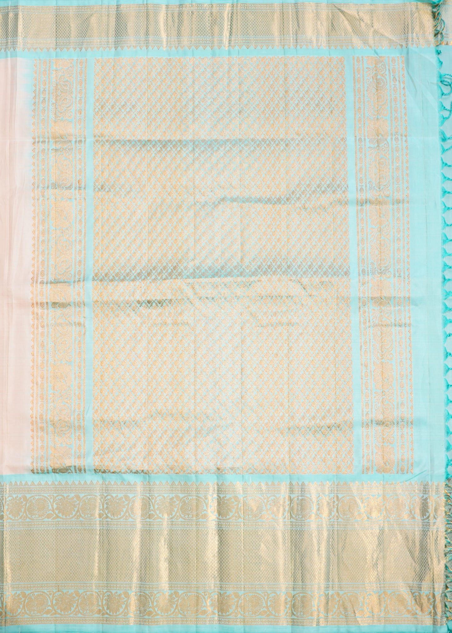 Light Apricot Gadwal Zari Buti Pure Silk Handloom Saree