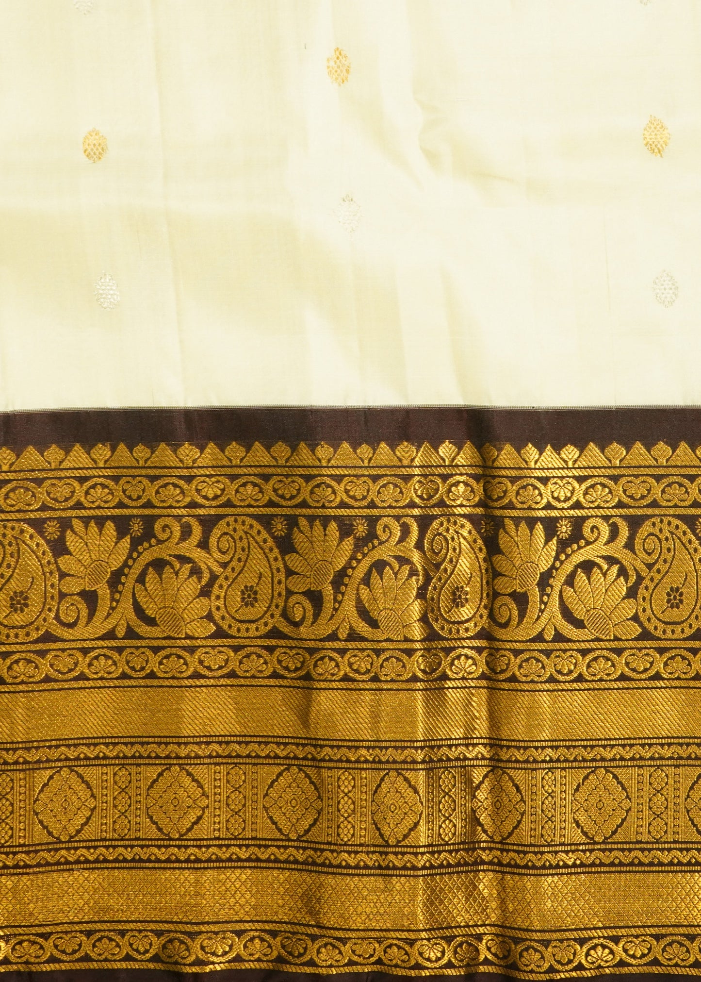Cream Gadwal Zari Buti Pure Cotton Silk Handloom Saree