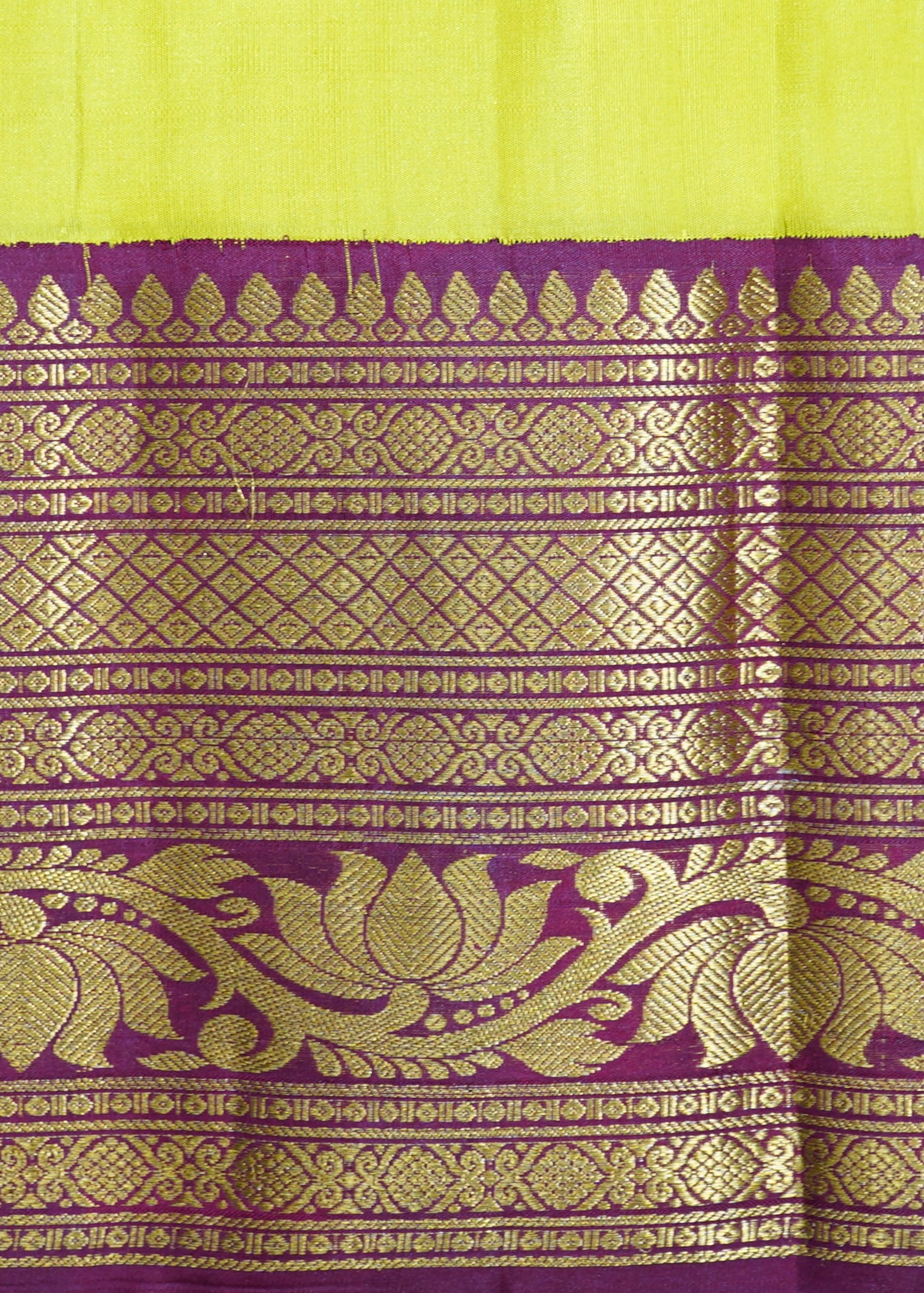 Yellow Gold Gadwal Zari Buti Pure Silk Handloom Saree
