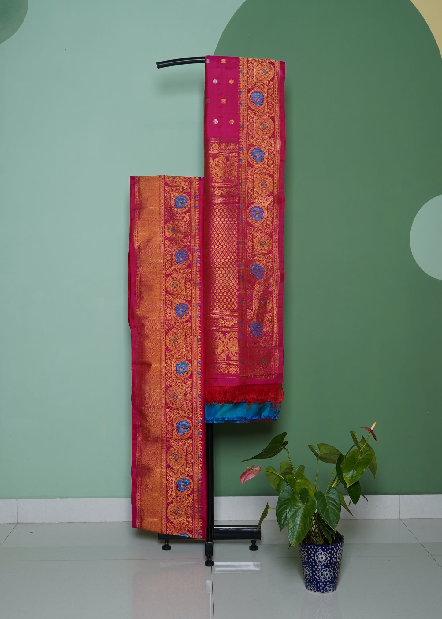 Red Pink Gadwal Zari Buti Pure Silk Handloom Saree