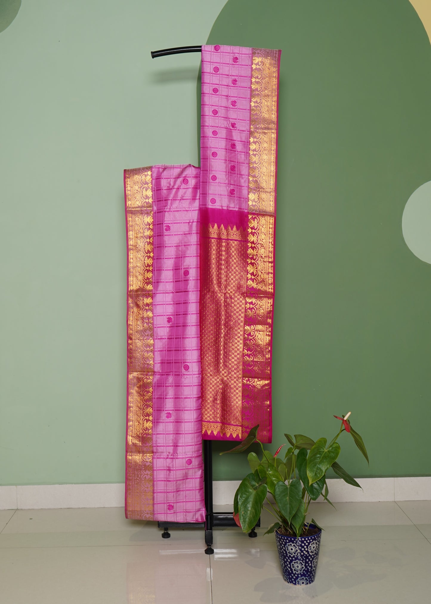 Pink Venkatagiri Checks Pure Silk Handloom Saree