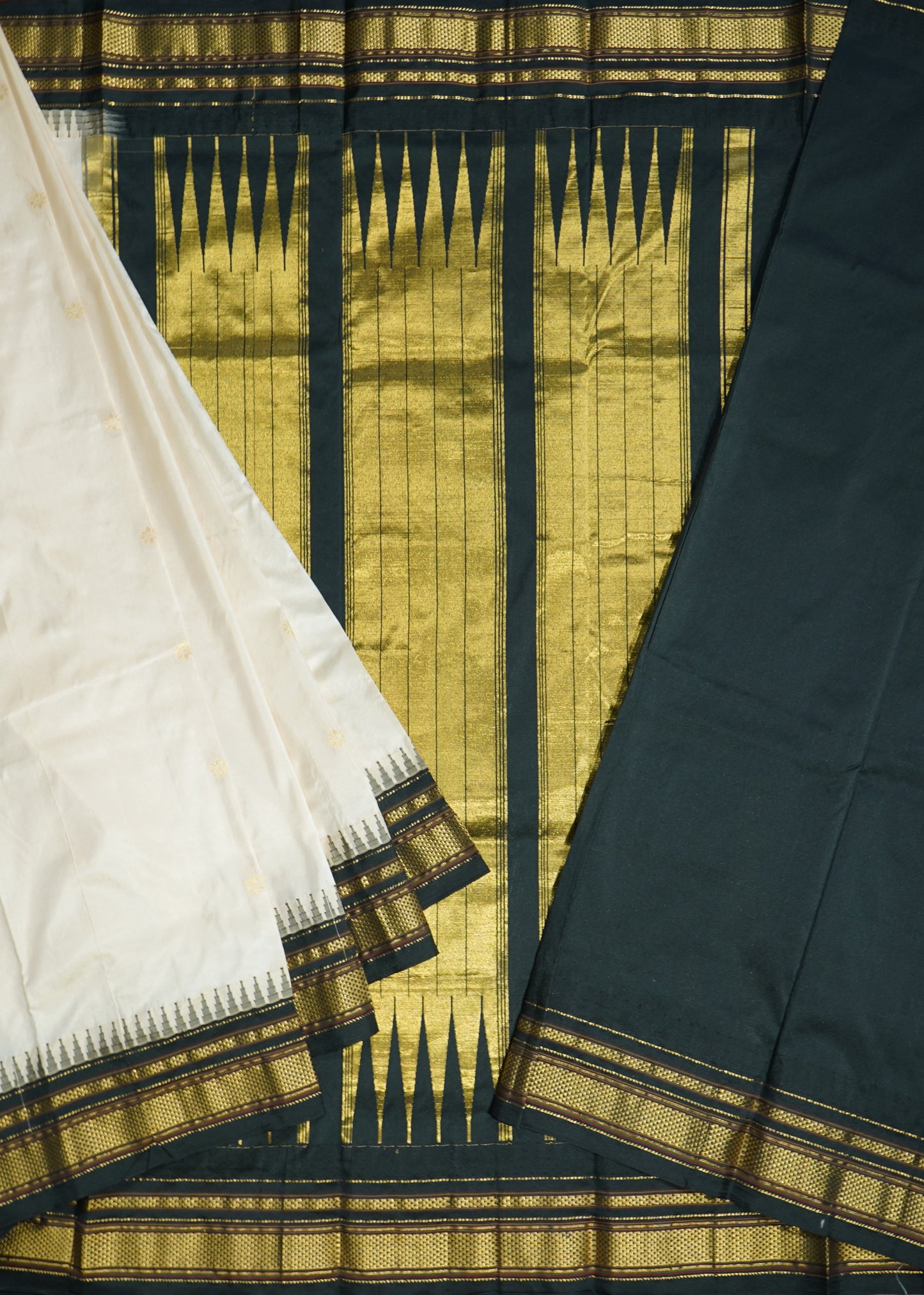 Cream Narayanpet Zari buti Pure Silk Handloom Saree