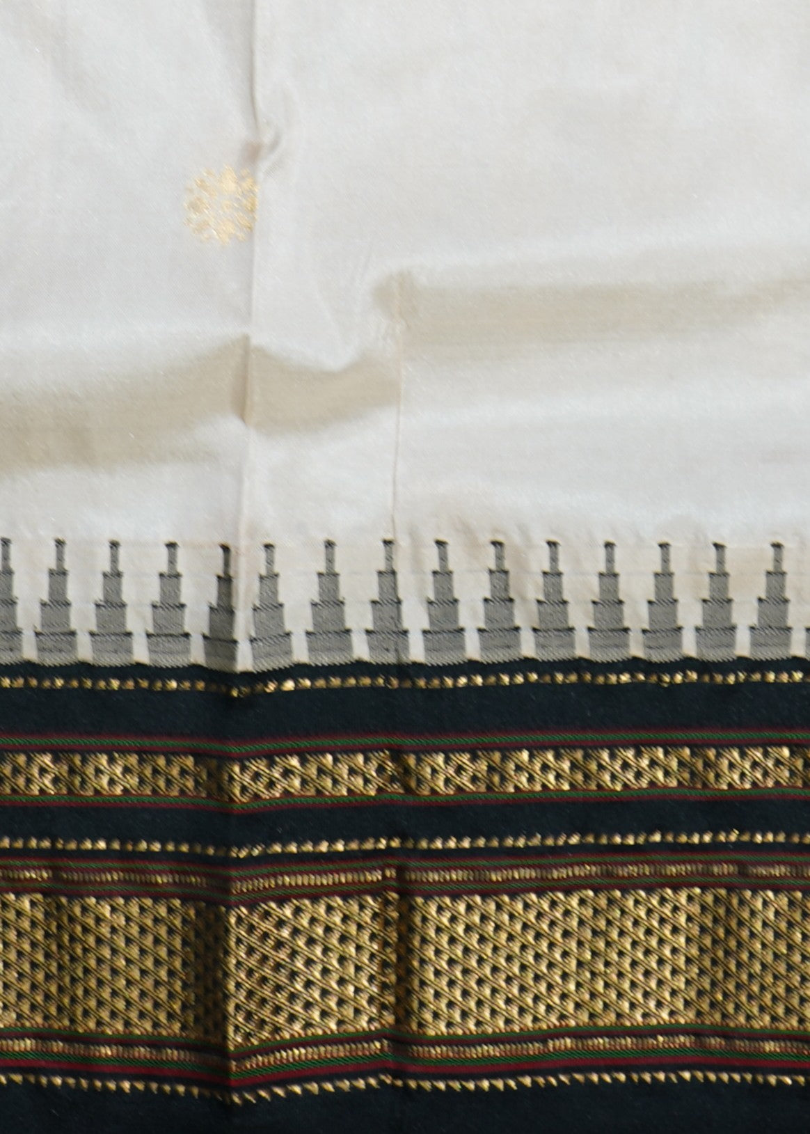 Cream Narayanpet Zari buti Pure Silk Handloom Saree