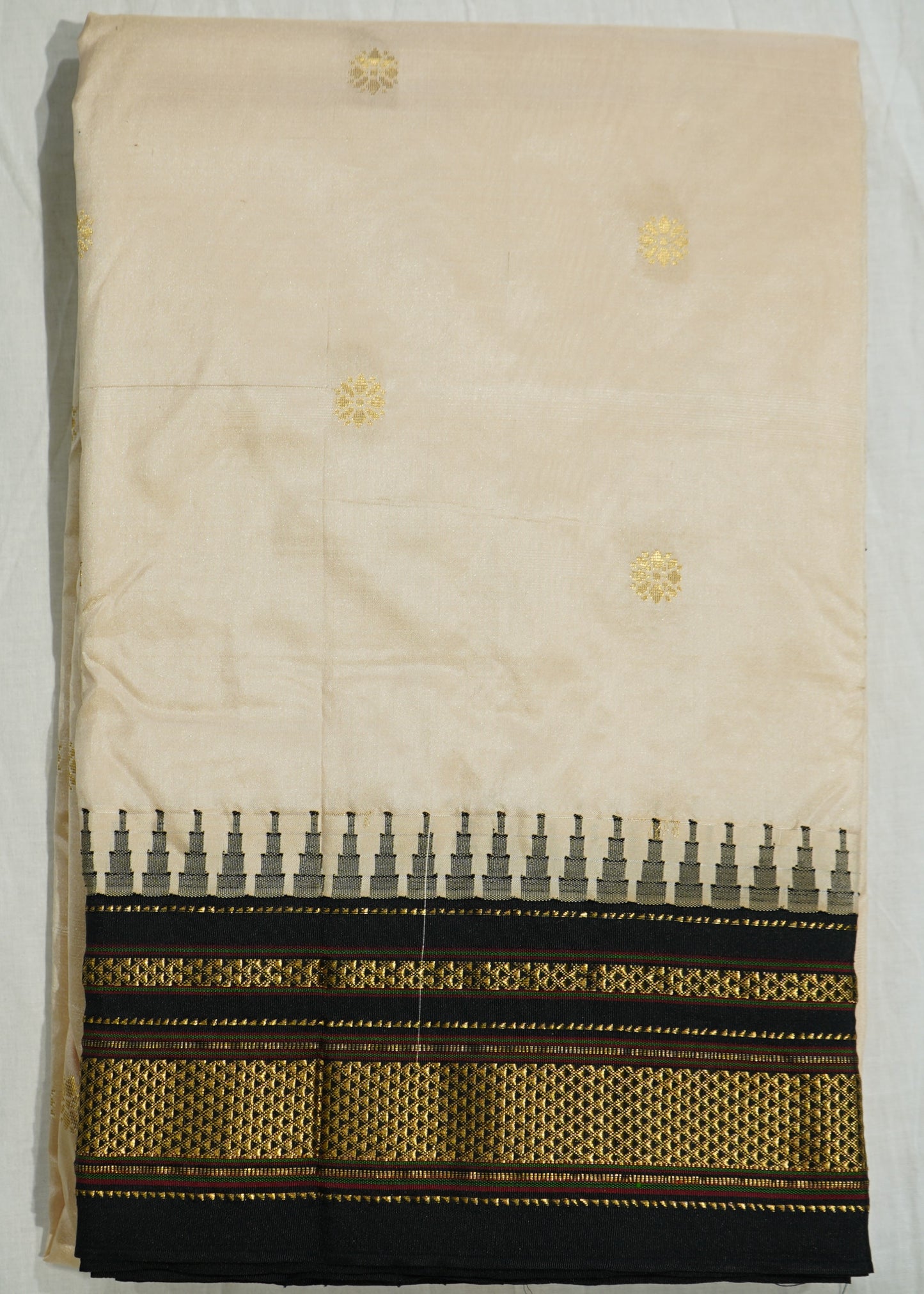 Cream Narayanpet Zari buti Pure Silk Handloom Saree