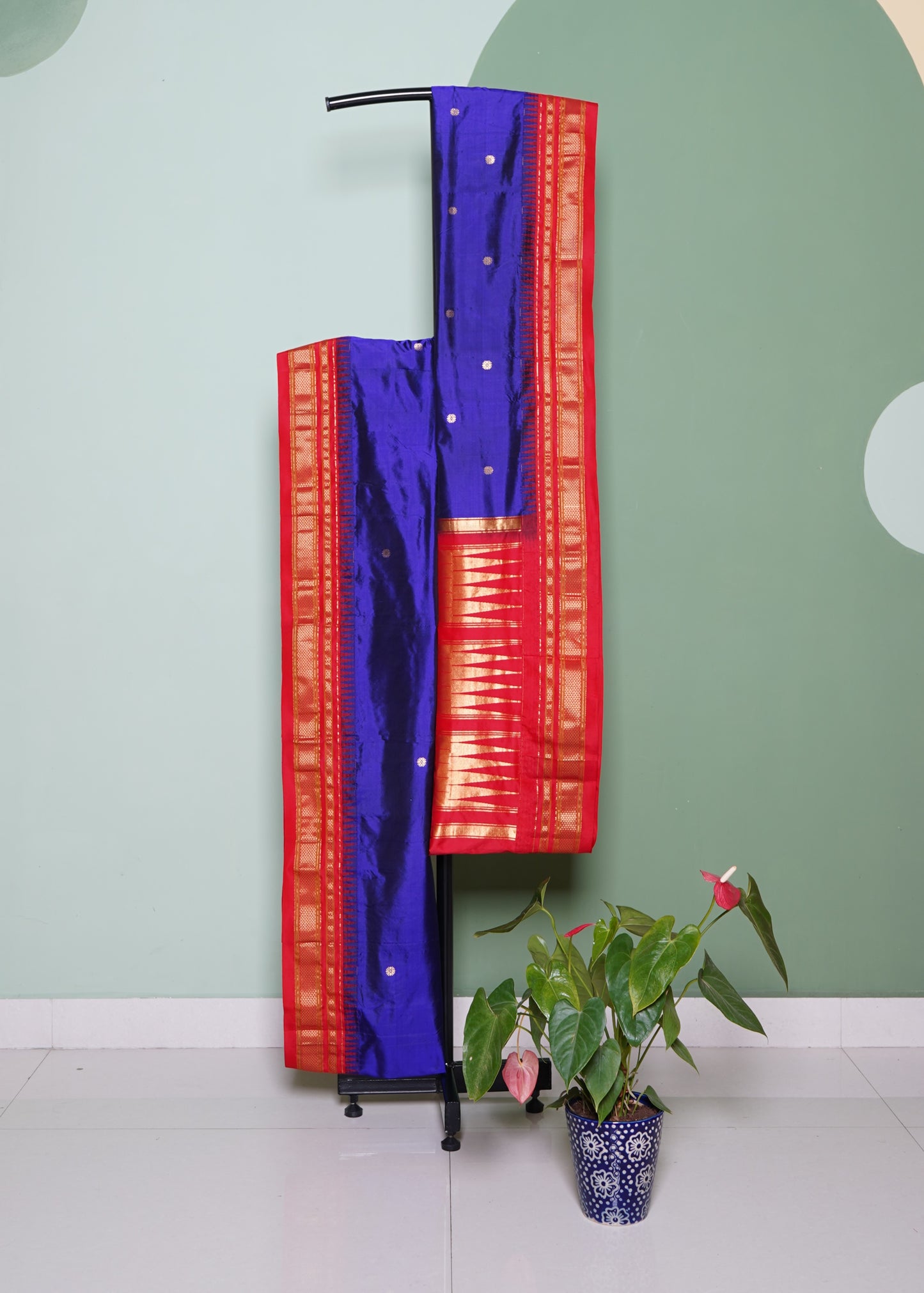 Dark Blue Narayanpet Zari buti Pure Silk Handloom Saree