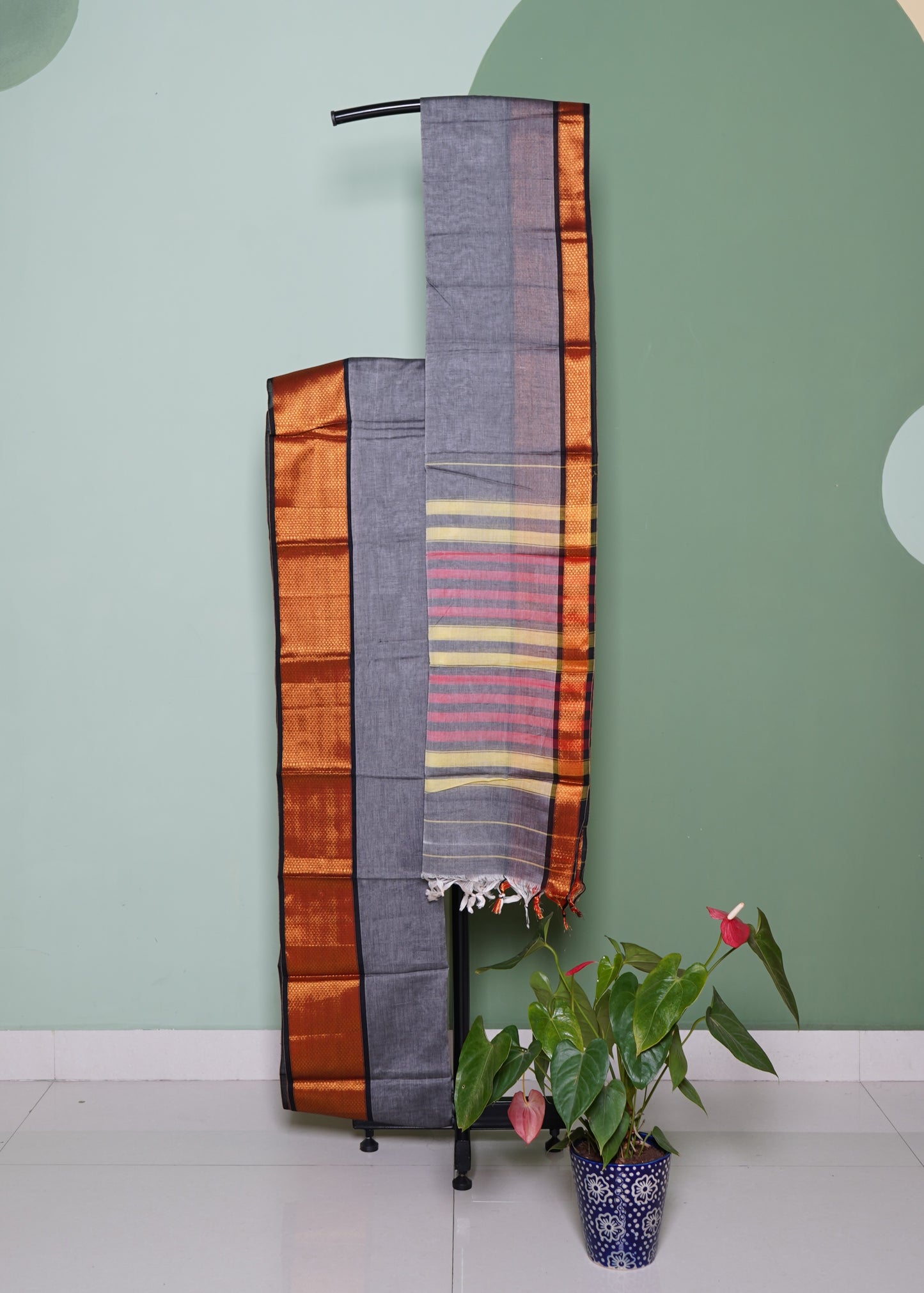 Gray Narayanpet Zari buti Pure Cotton Handloom Saree