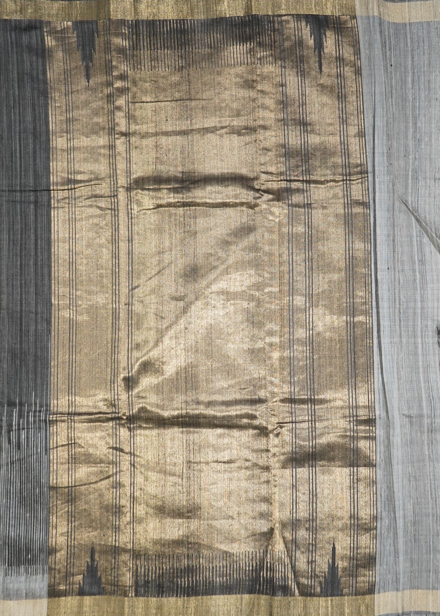 Black Raw Silk Zari Buti Pure Silk Handloom Saree