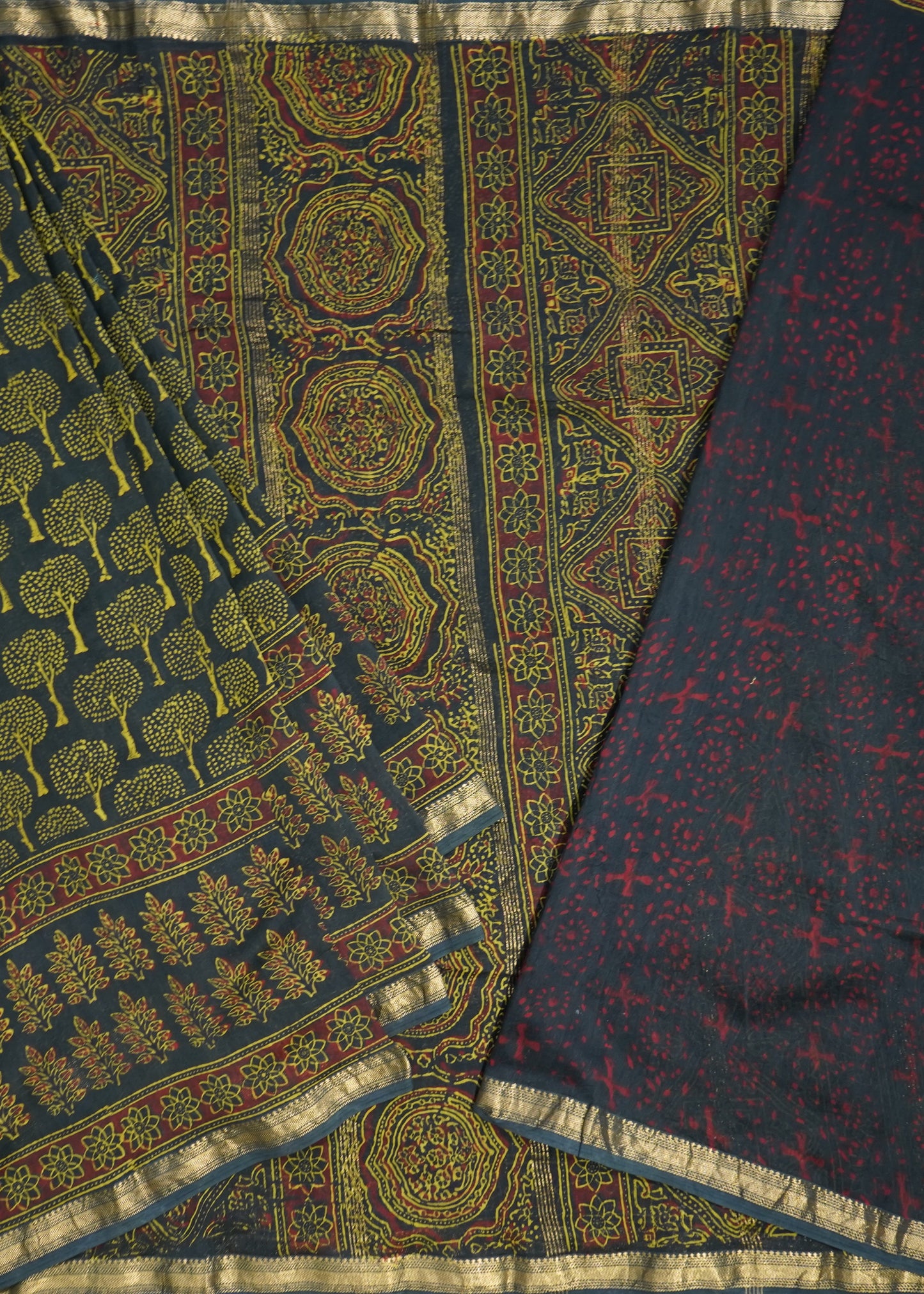 Dark Green Maheshwari Ajrakh Pure Cotton silk Handloom Saree