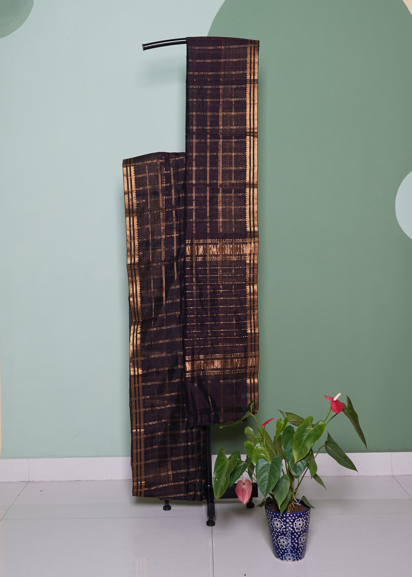 Gray Mangalagiri Pattu Zari Gadi Pure Silk Handloom Saree