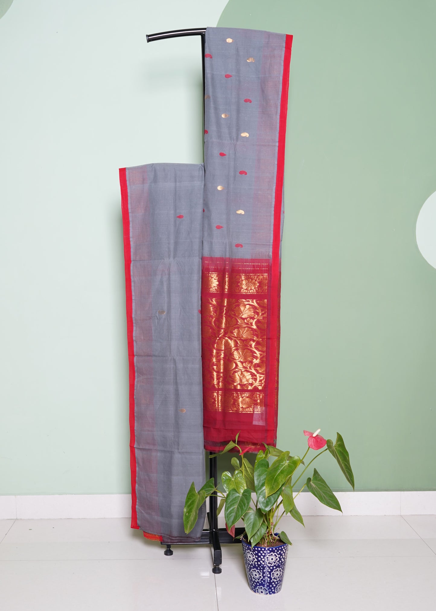 Gray East Godavari Kuppadam Anchu Design Pure Cotton Handloom Saree