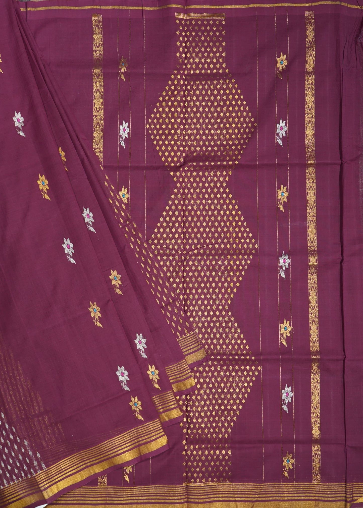 Wine East Godavari Temple Design Pure Cotton Handloom Saree