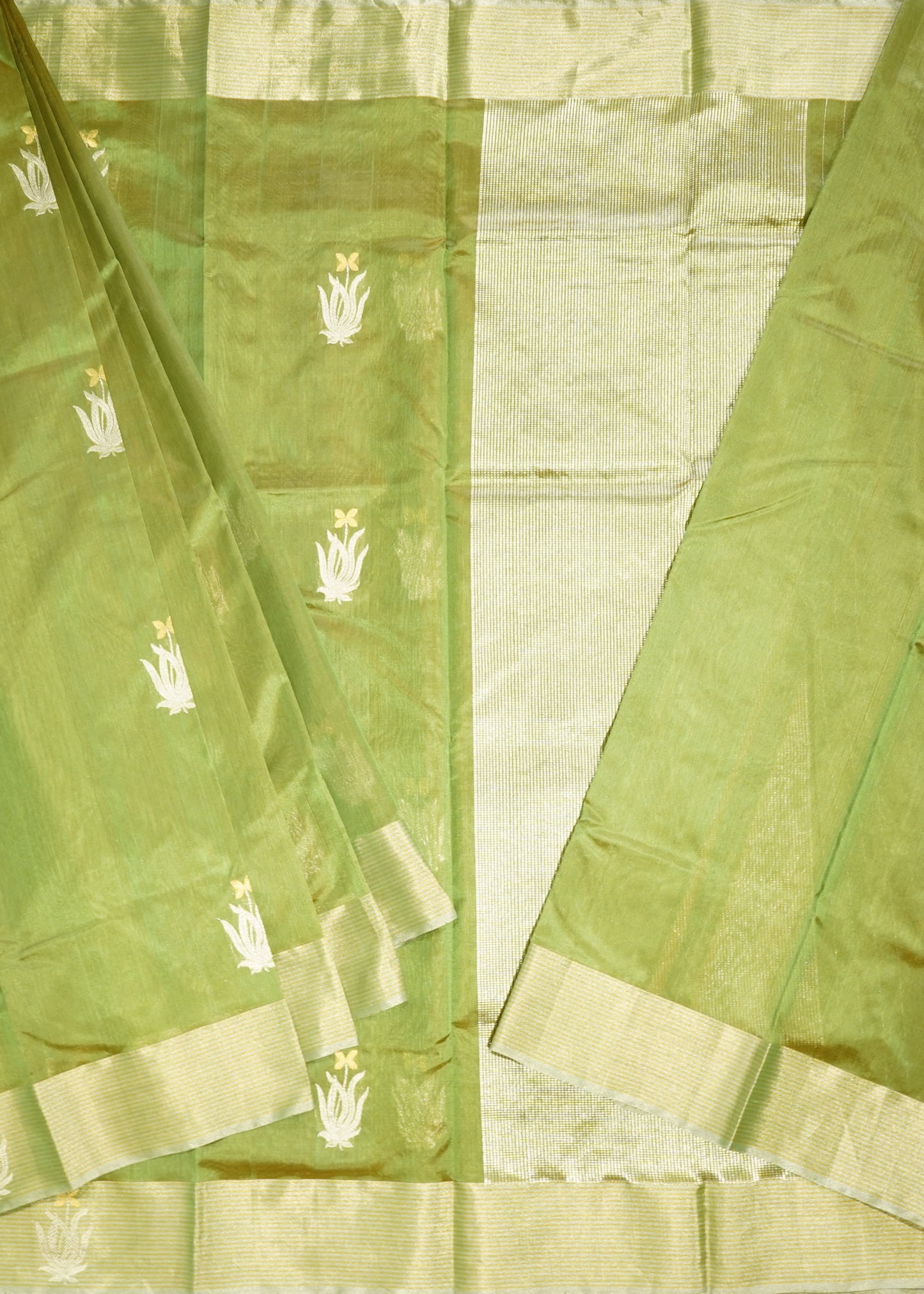 Green Chanderi Eknali Zari Buti Pure Silk Handloom Saree