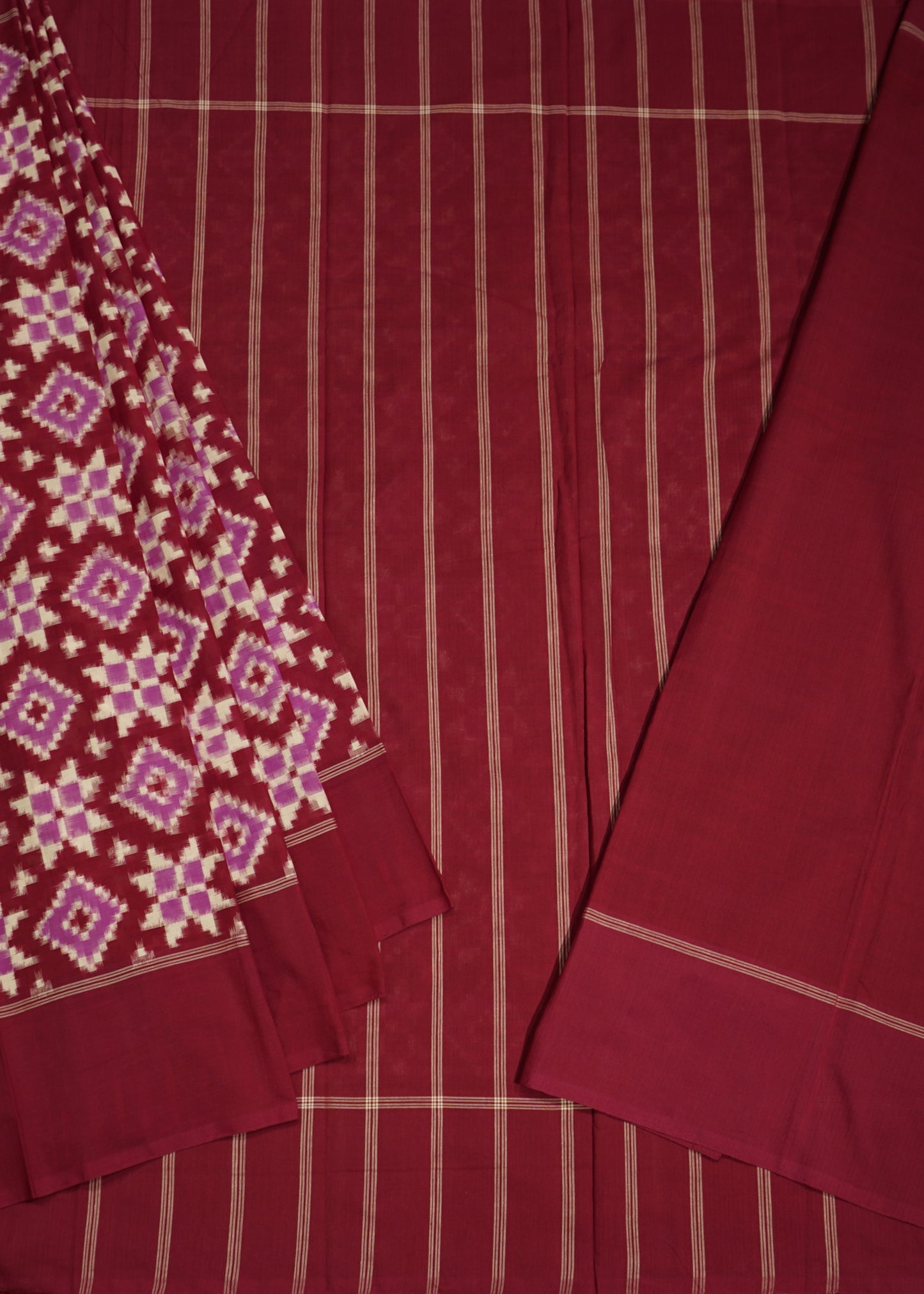 Violet Red Ikkat Pochampally Teliya Design Pure Cotton Handloom Saree
