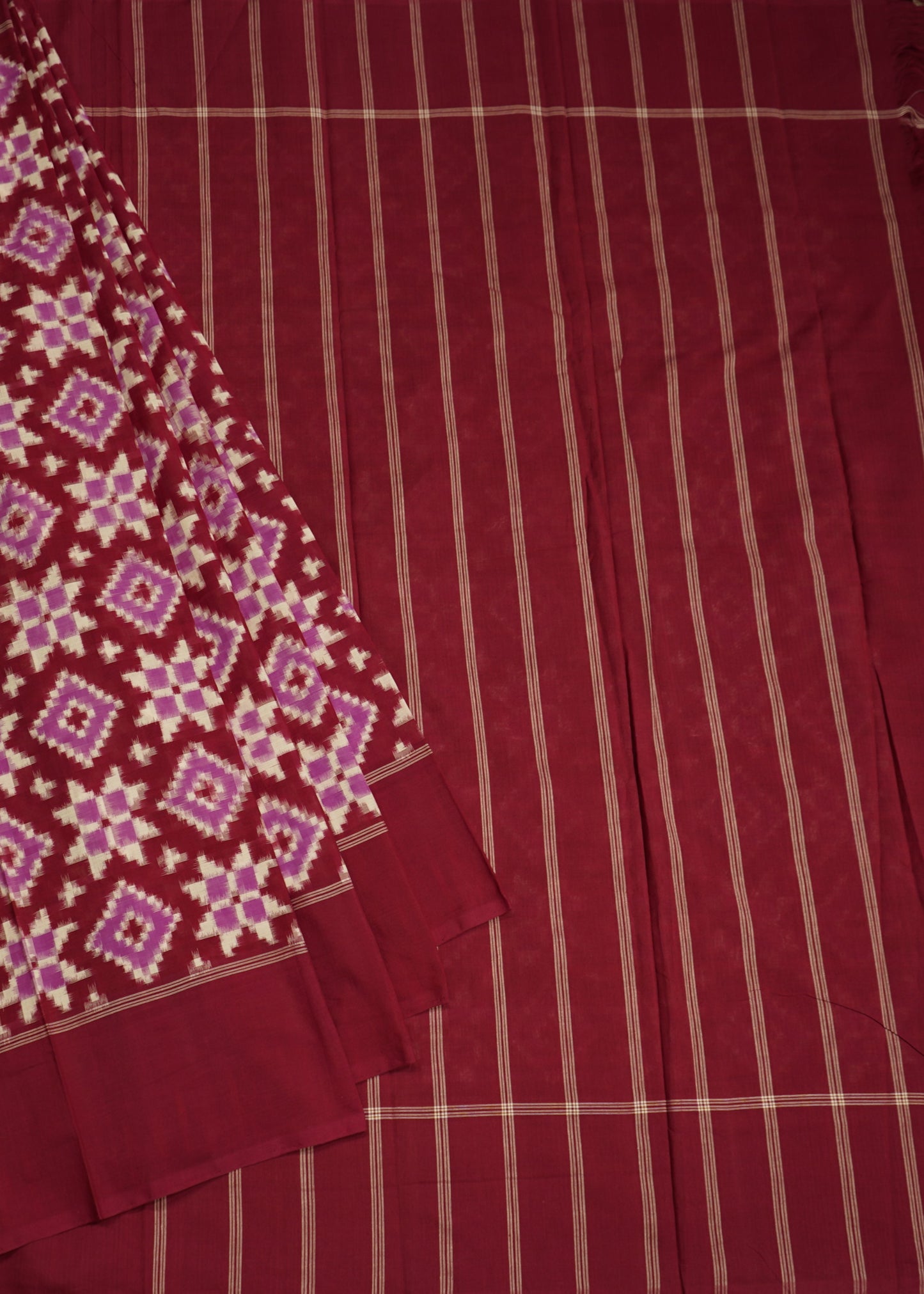 Violet Red Ikkat Pochampally Teliya Design Pure Cotton Handloom Saree