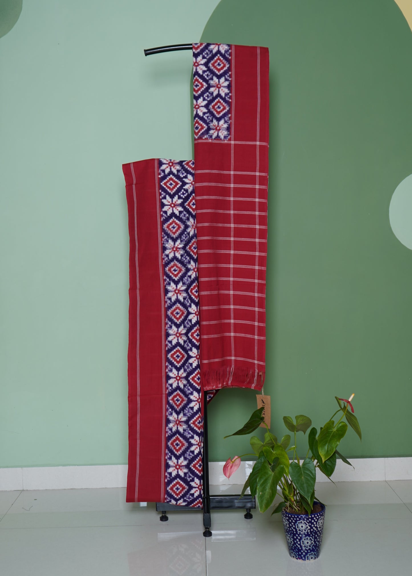 Red & Lavender Ikkat Pochampally Teliya Design Pure cotton Handloom Saree