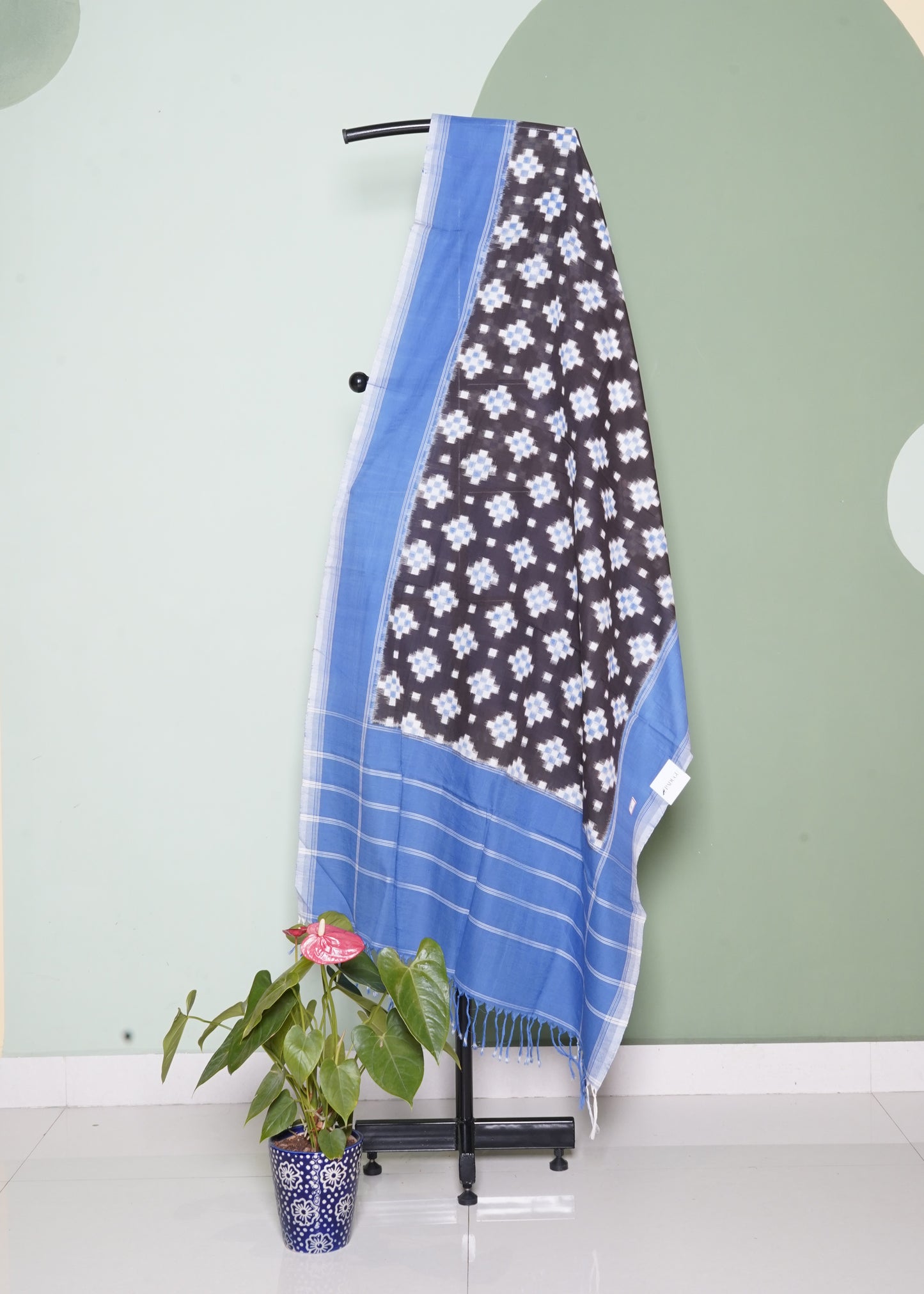 Black Ikkat Pochampally Pachasi Double Ikkat Pure Cotton Handloom Dupatta
