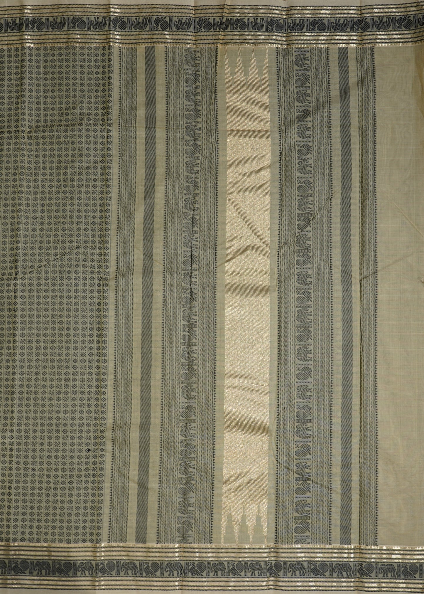 Cream Kanchi Jacquard 20k Butta Pure Cottton Handloom Saree