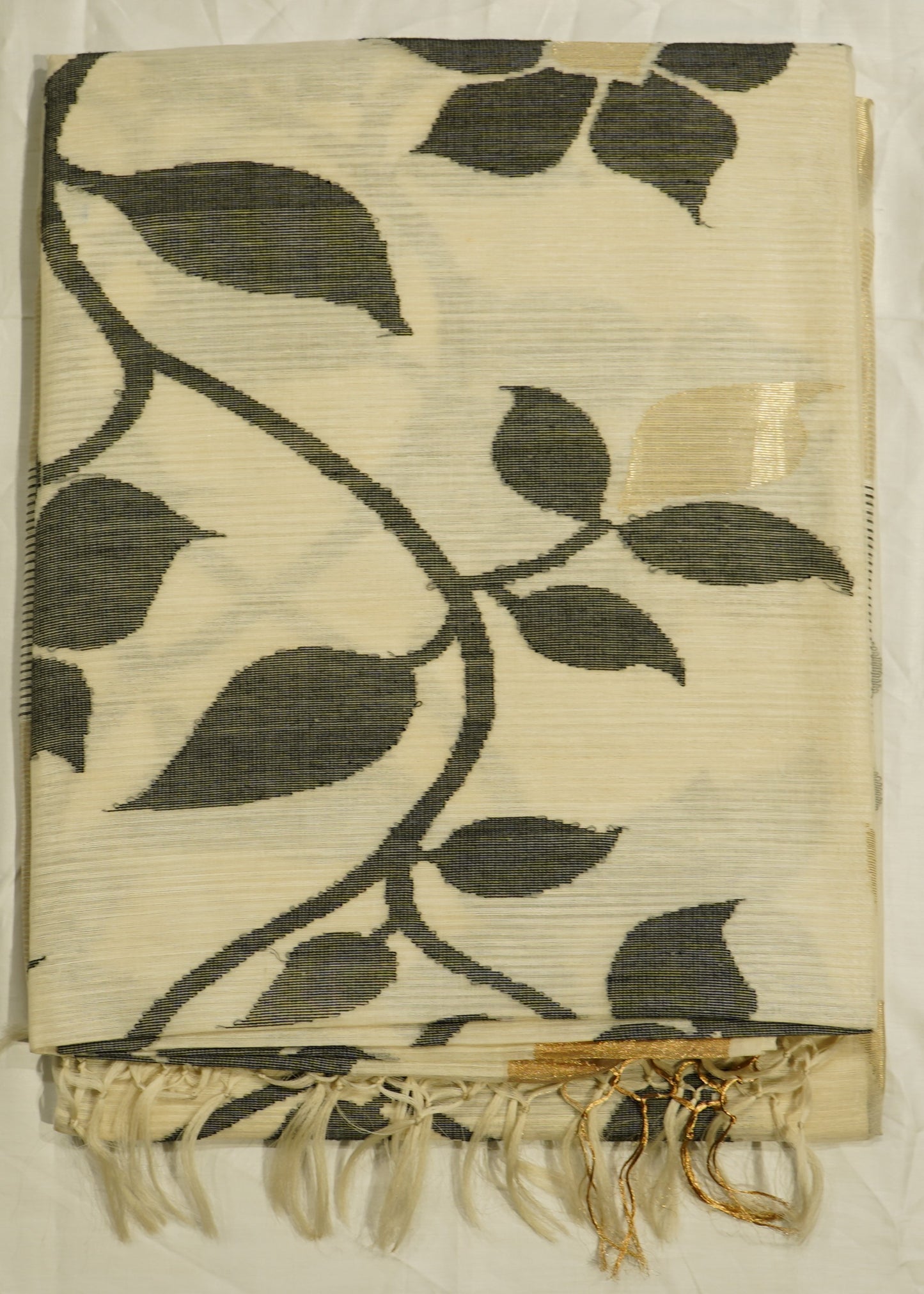 White Bengal Muslin Jamdani Pure Silk Handloom Saree