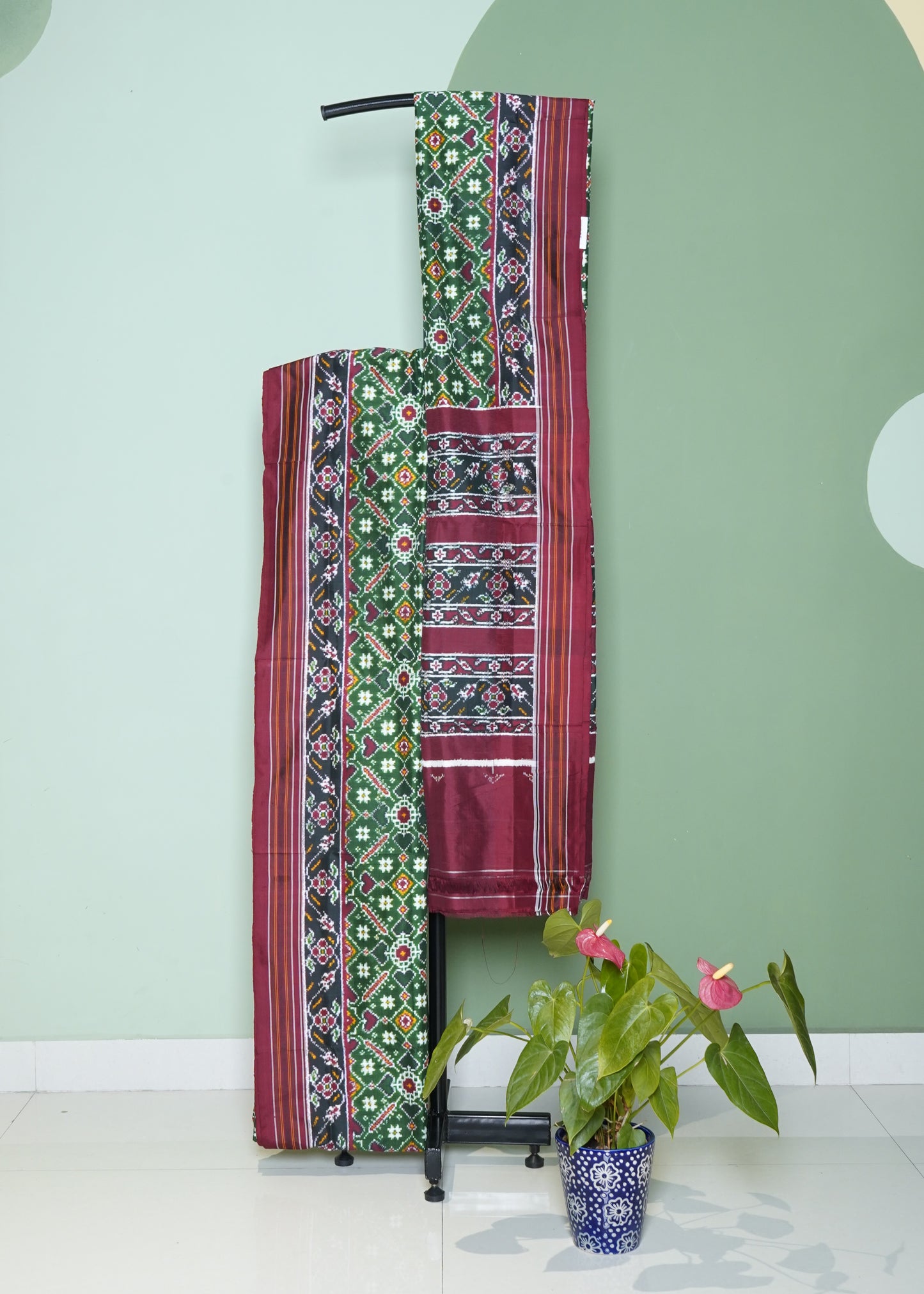 Dark Green Pochampally Double Ikkat Patan Patola Pure Cotton Handloom Saree