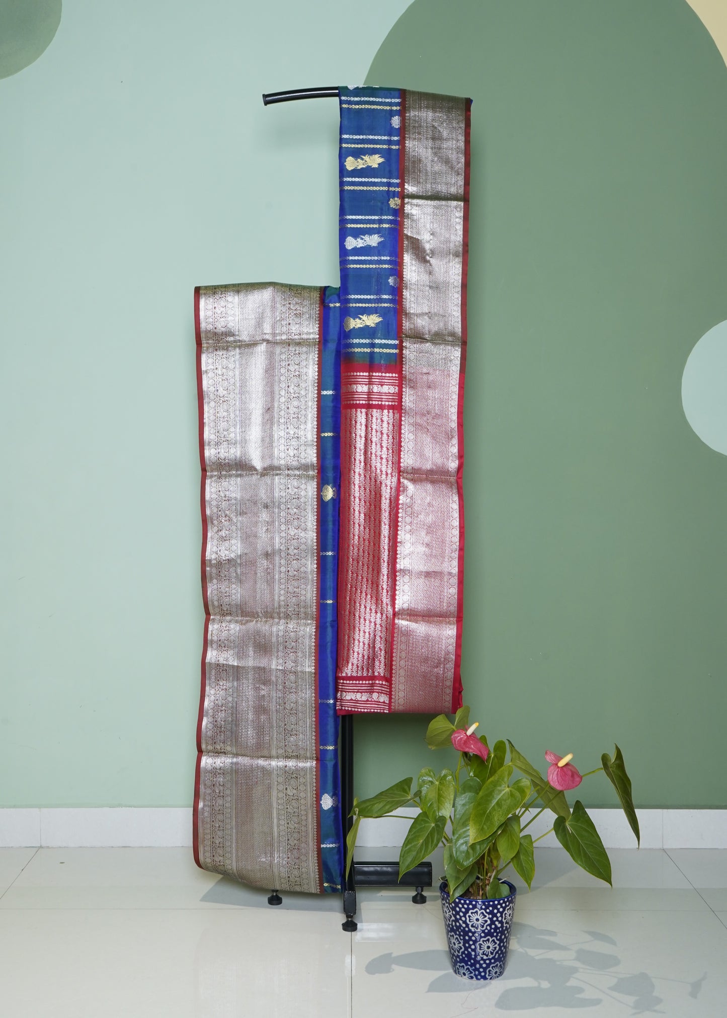Dark Blue Venkatagiri Small Zari Buti Pure Silk Handloom Saree