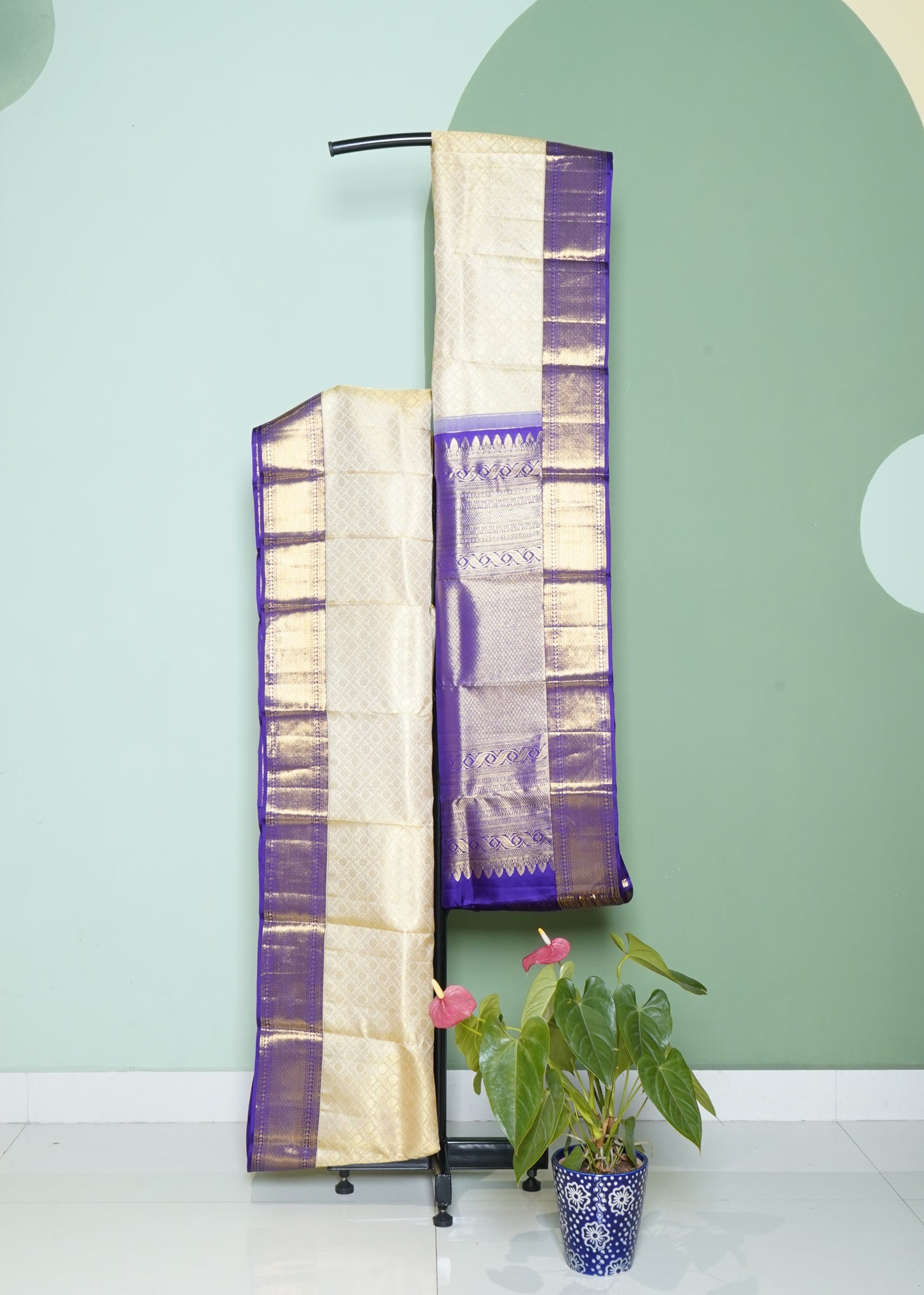 Cream Kanchi All Over Zari Pure Silk Handloom Saree