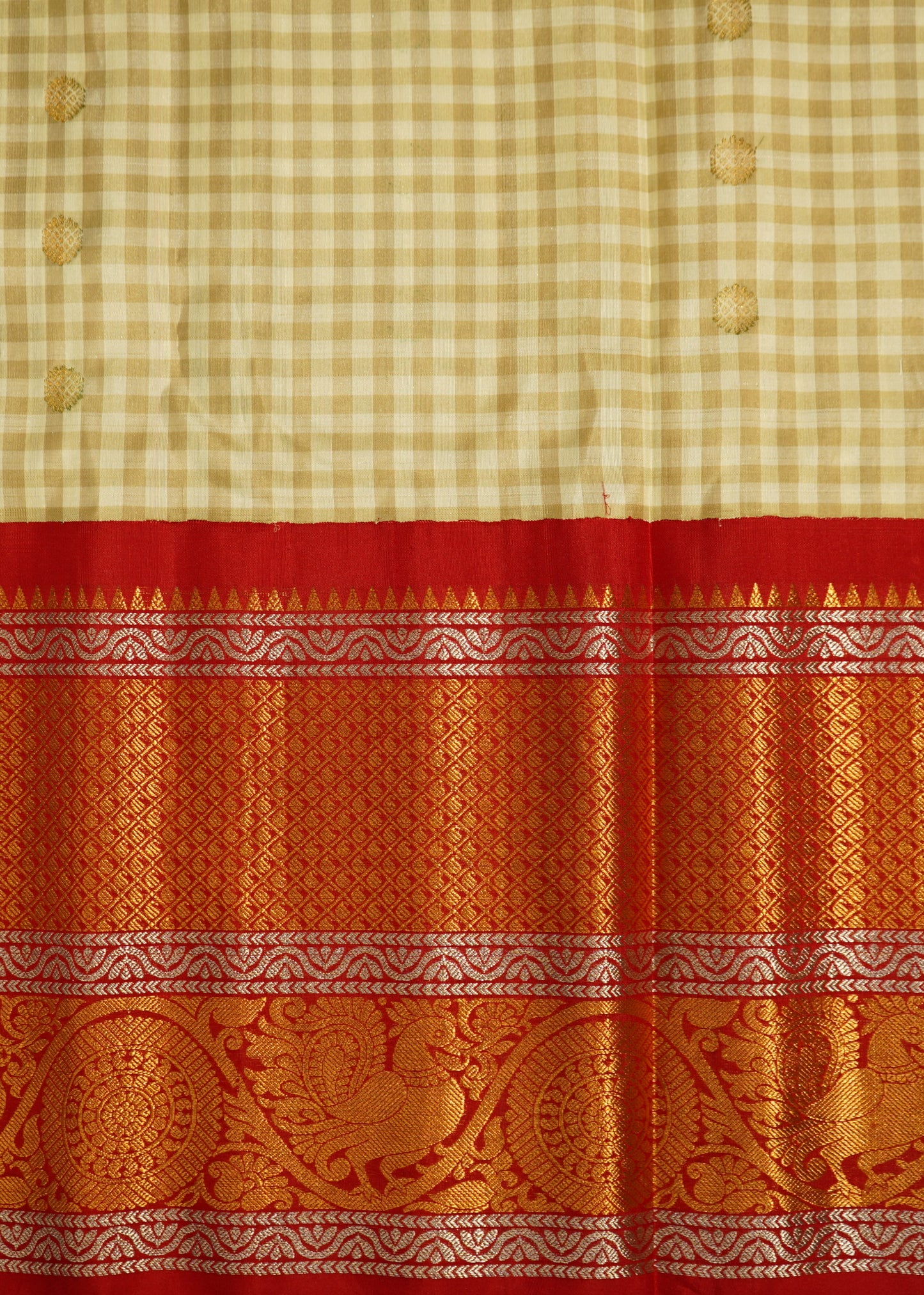 Cream Gadwal Missing Checks Pure Silk Handloom Saree