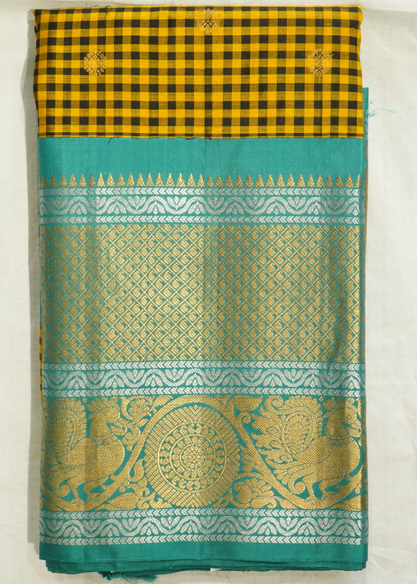 Yellow Gadwal Missing Checks Pure Silk Handloom Saree