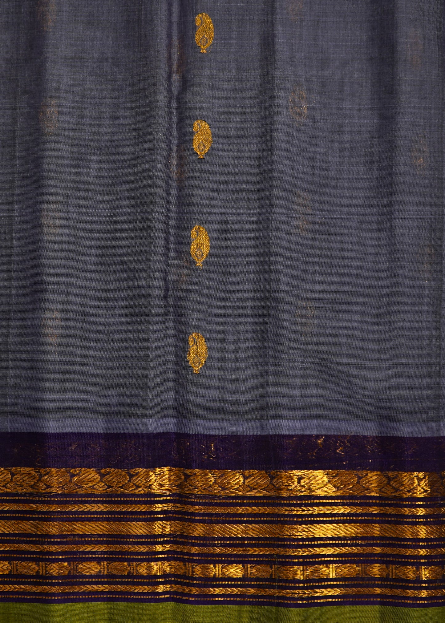 Light Lavender Gadwal Zari Buti Pure Silk Handloom Saree