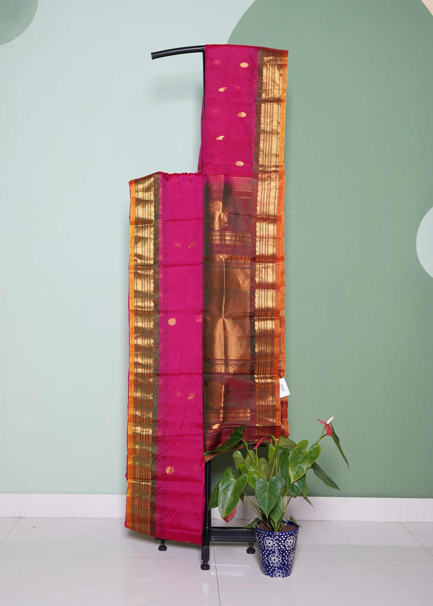 Dark Pink Gadwal Zari Buti Pure Handloom Saree