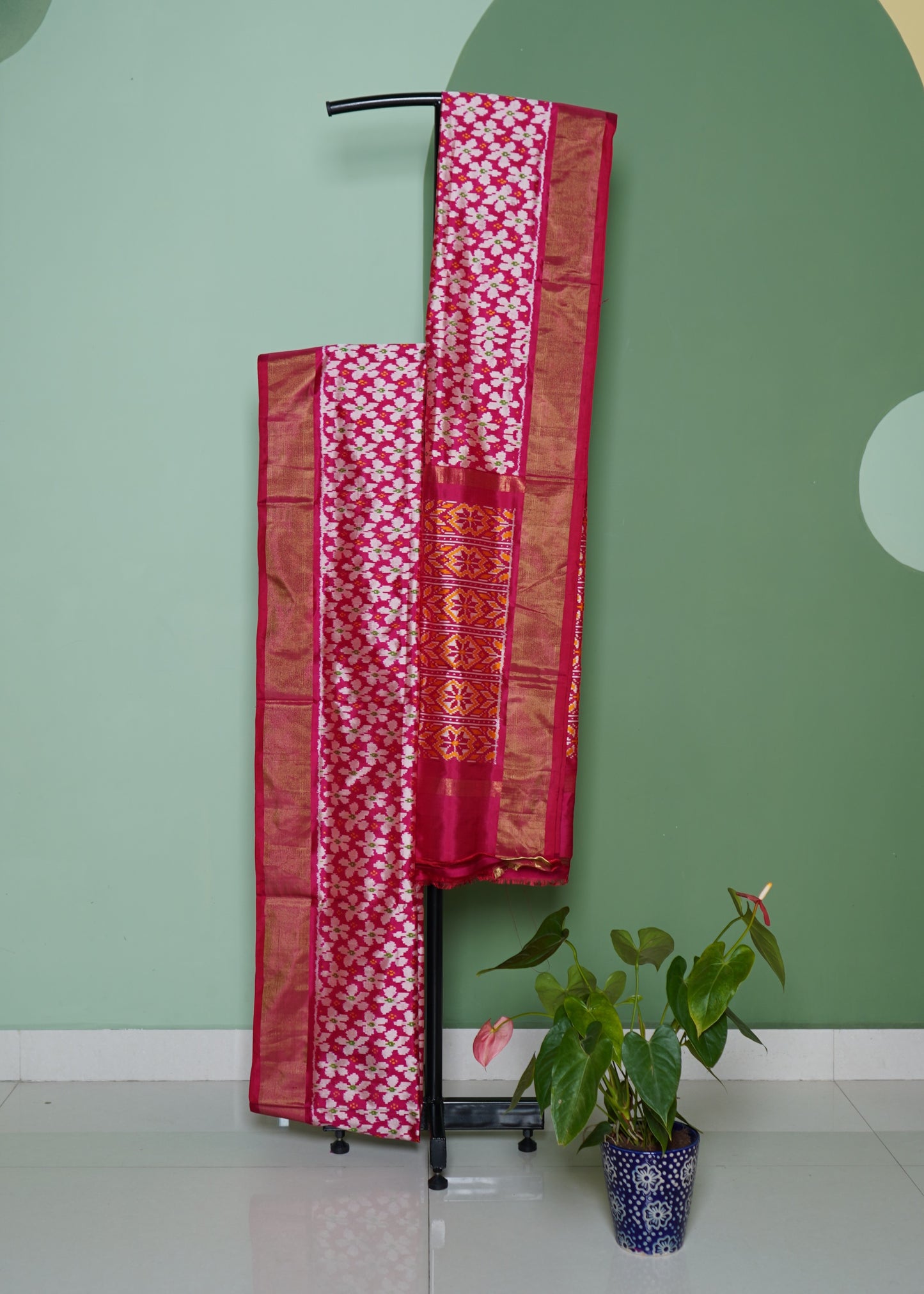 Pink Ikkat Pochampally Zari Buti Pure Silk Handloom Saree
