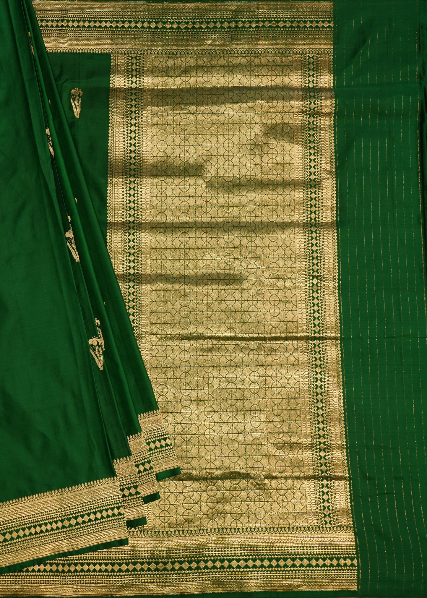 Dark Green Banaras Mushru Silk Pure Handloom Saree