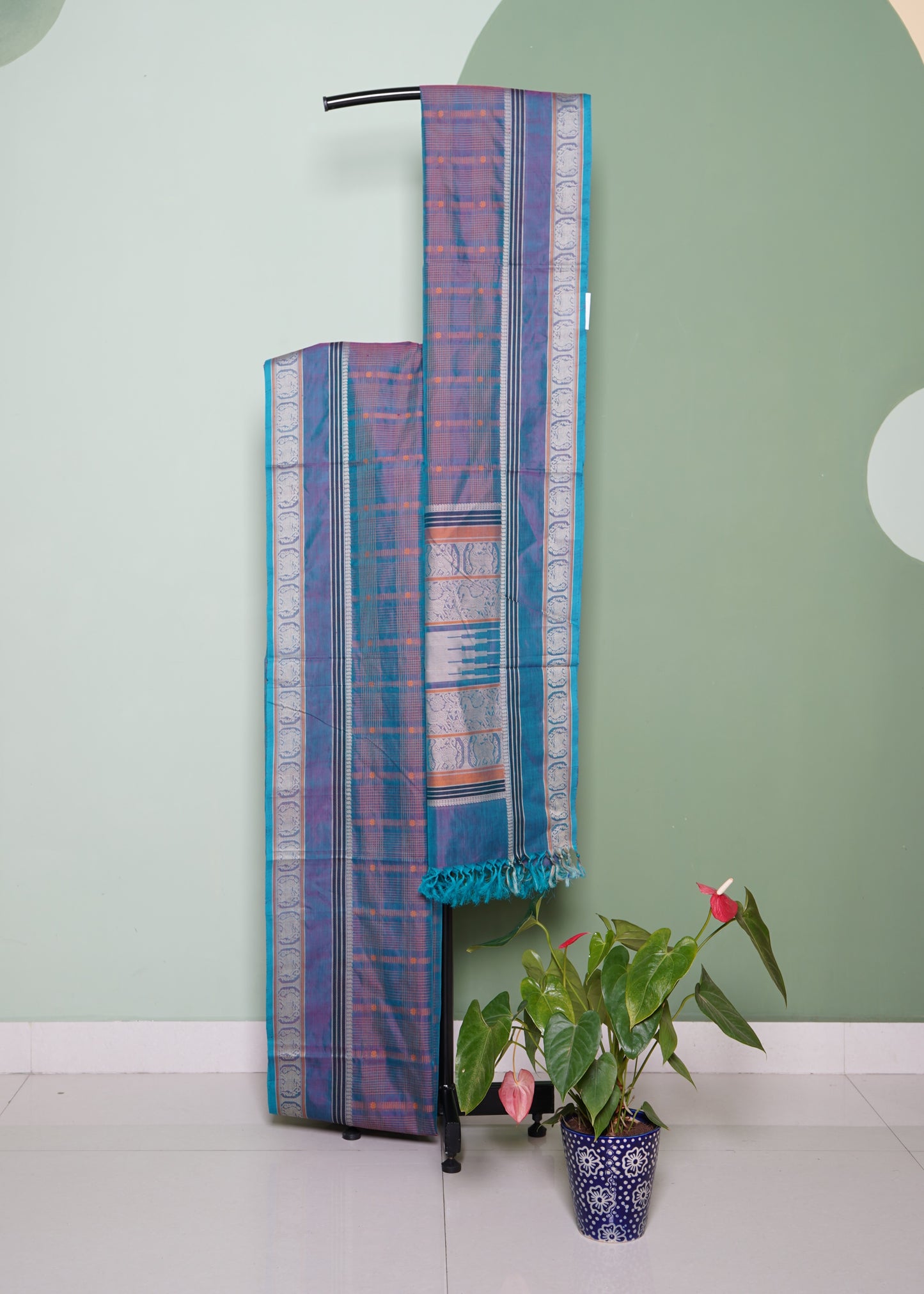 Sea Blue Kanchi Thread Checks Buti Pure Silk Handloom Saree