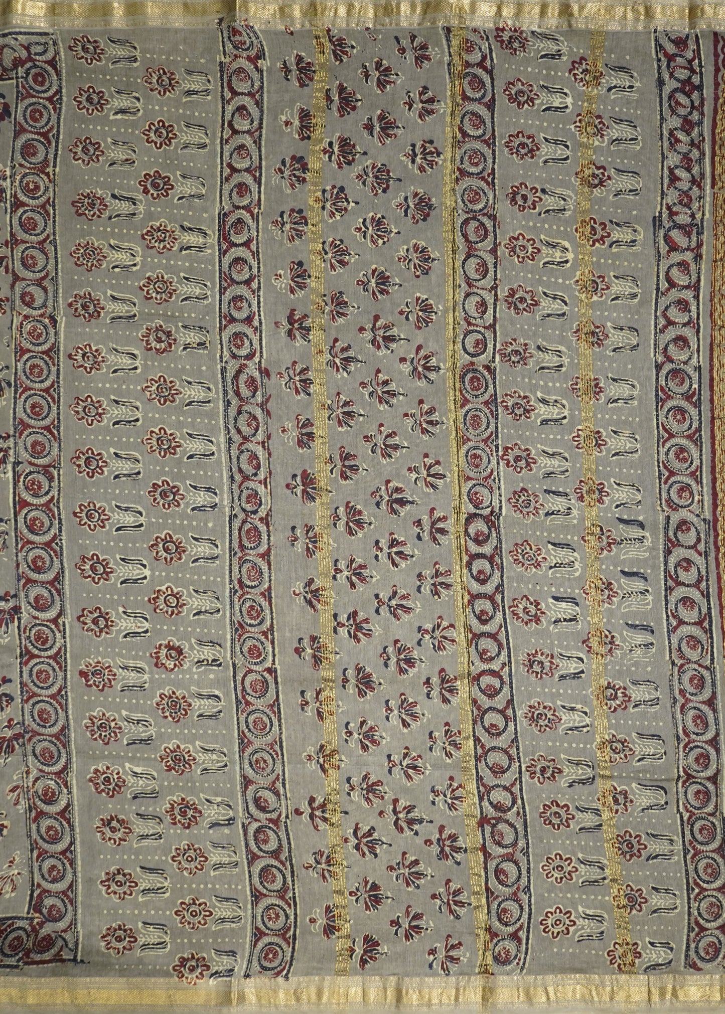 Cream Maheshwari Ajrakh Pure Cotton silk Handloom Saree