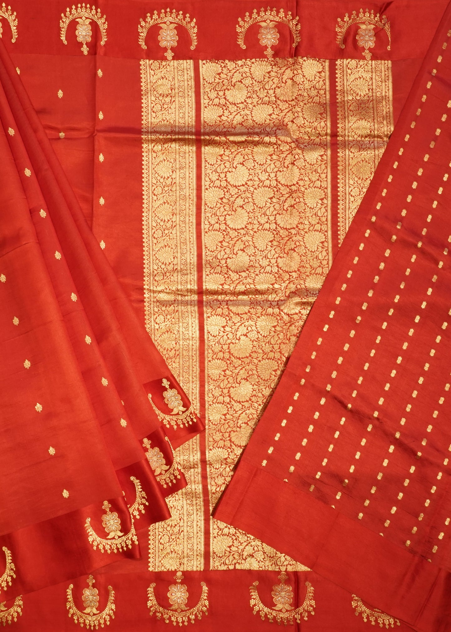 Red Banaras Iktara Katan Pure Silk Handloom Saree