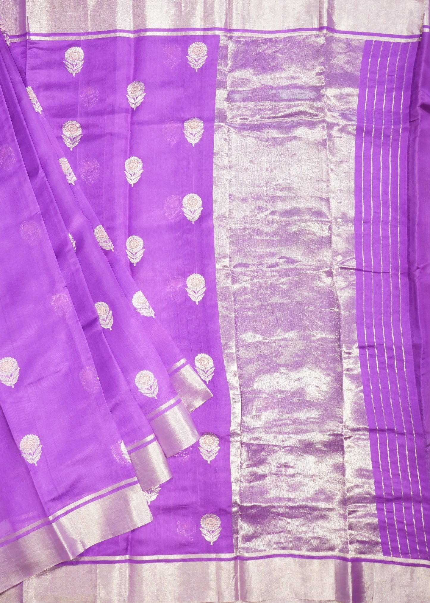 Light Violet Chanderi Eknali Zari Buti Pure Silk Handloom Saree