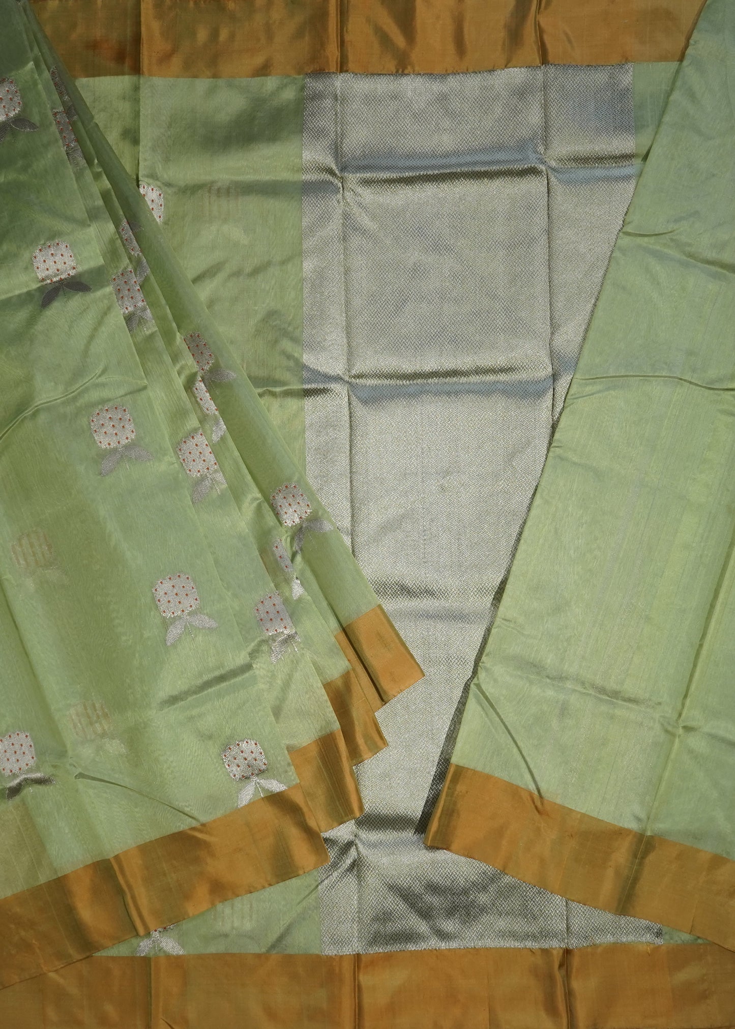 Light Green Chanderi Eknaaliya Zari Buti Pure Silk Handloom Saree