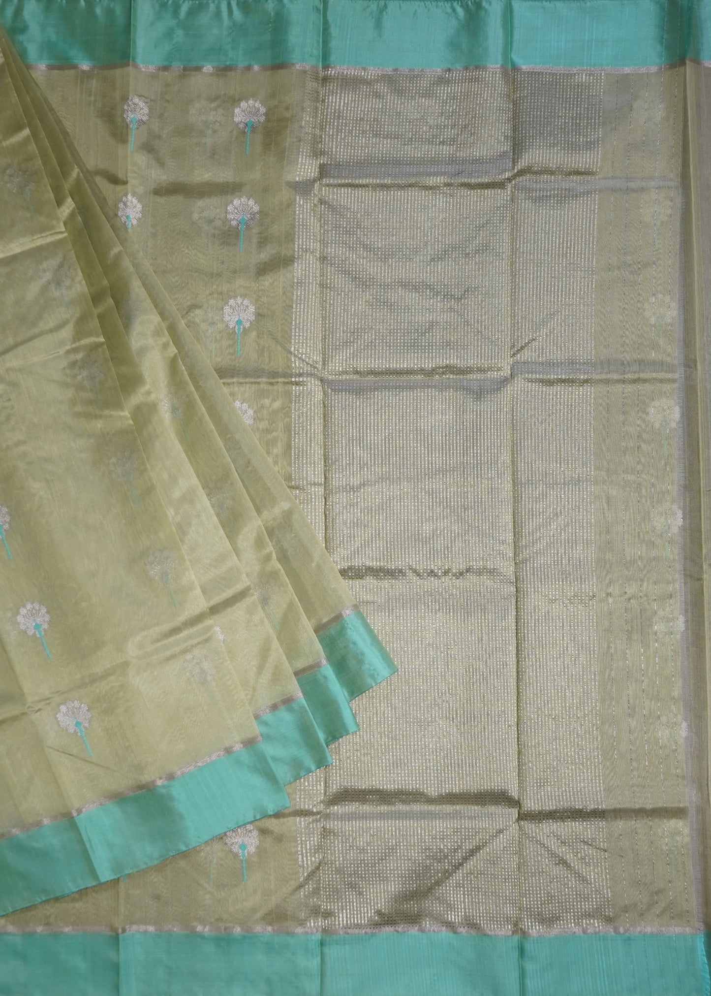 Pista Green Chanderi Eknaaliya Zari Buti Pure Silk Handloom Saree