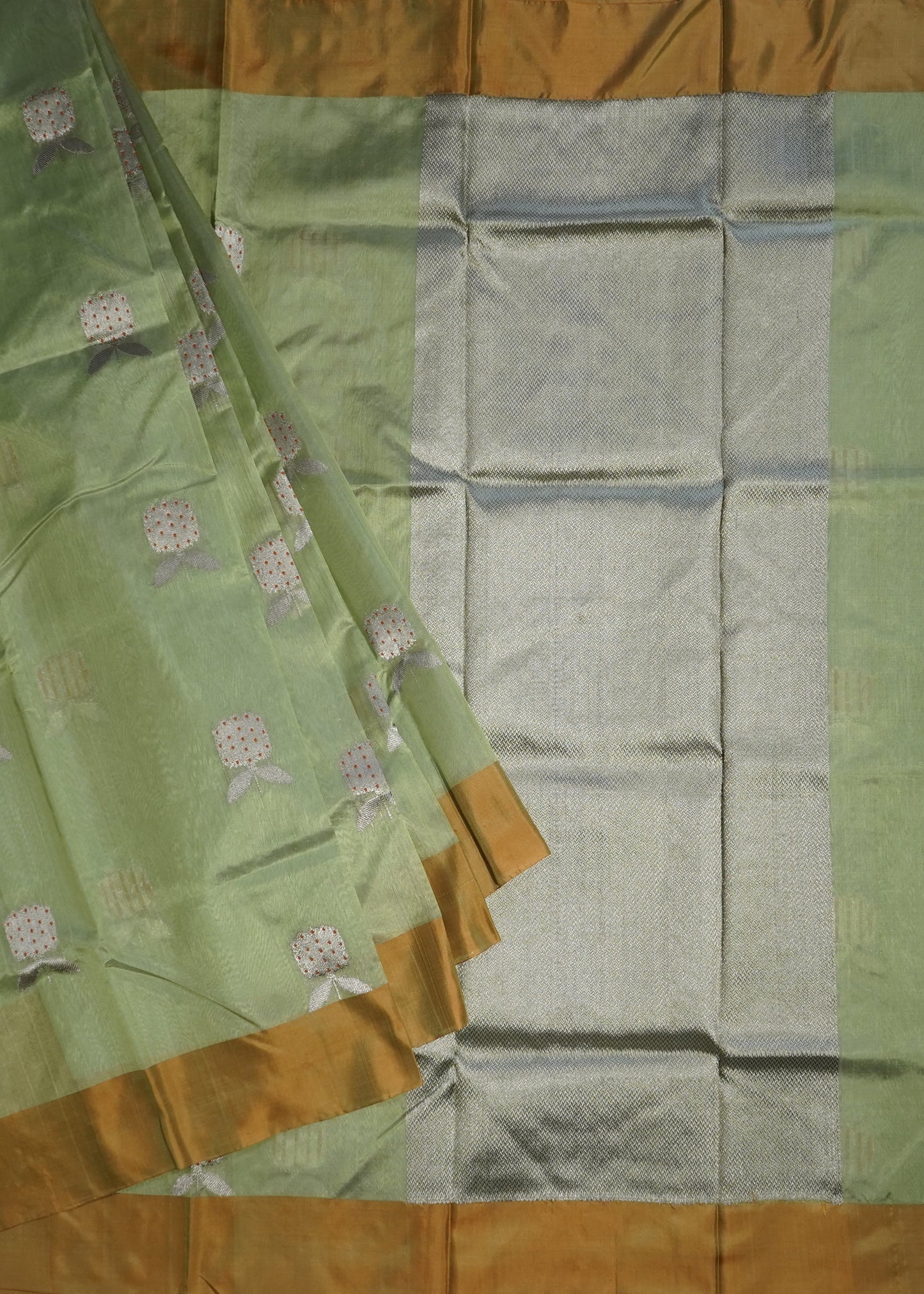 Light Green Chanderi Eknaaliya Zari Buti Pure Silk Handloom Saree