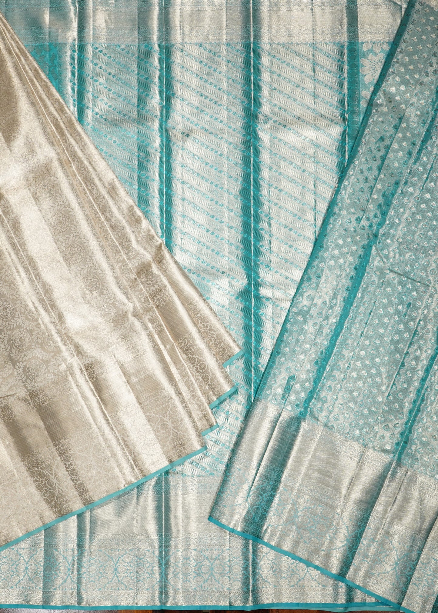 Silver Kanchi Special Brokut Pure Silk Handloom Saree