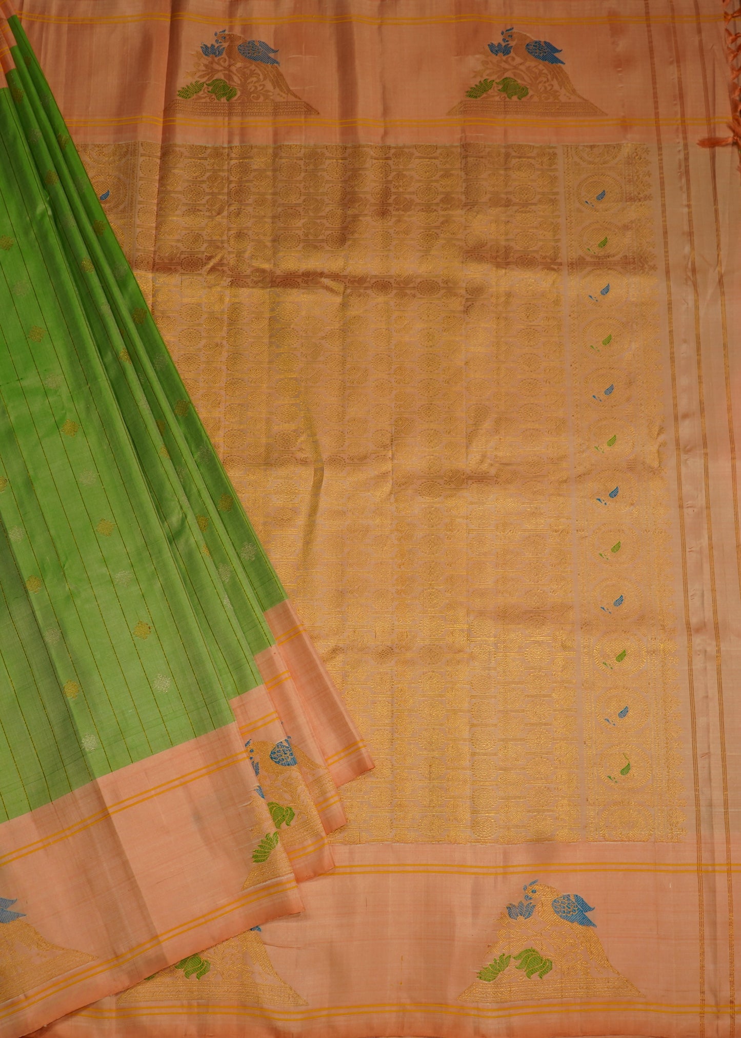 Light Green Gadwal Zari Buti Stripes Pure Silk Handloom Saree