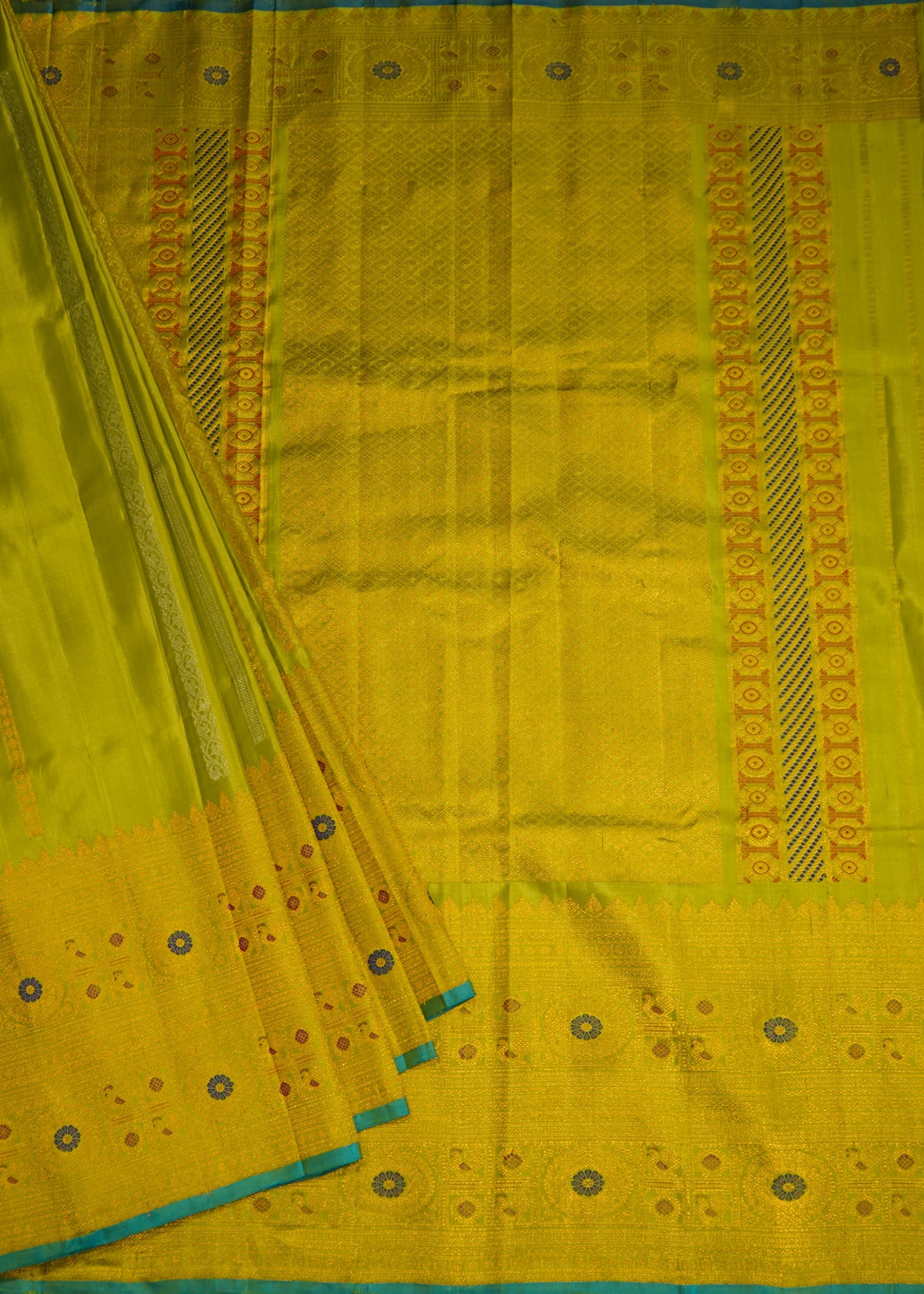 Light Green Gadwal Zari Buti Stripes Pure Silk Handloom Saree