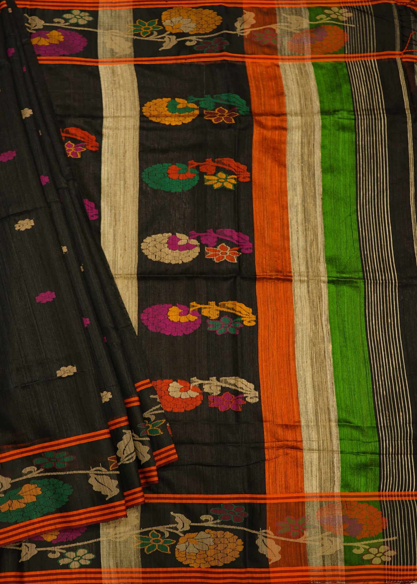 Black Bengal Tussar Gicha Thread Buti Handloom Saree