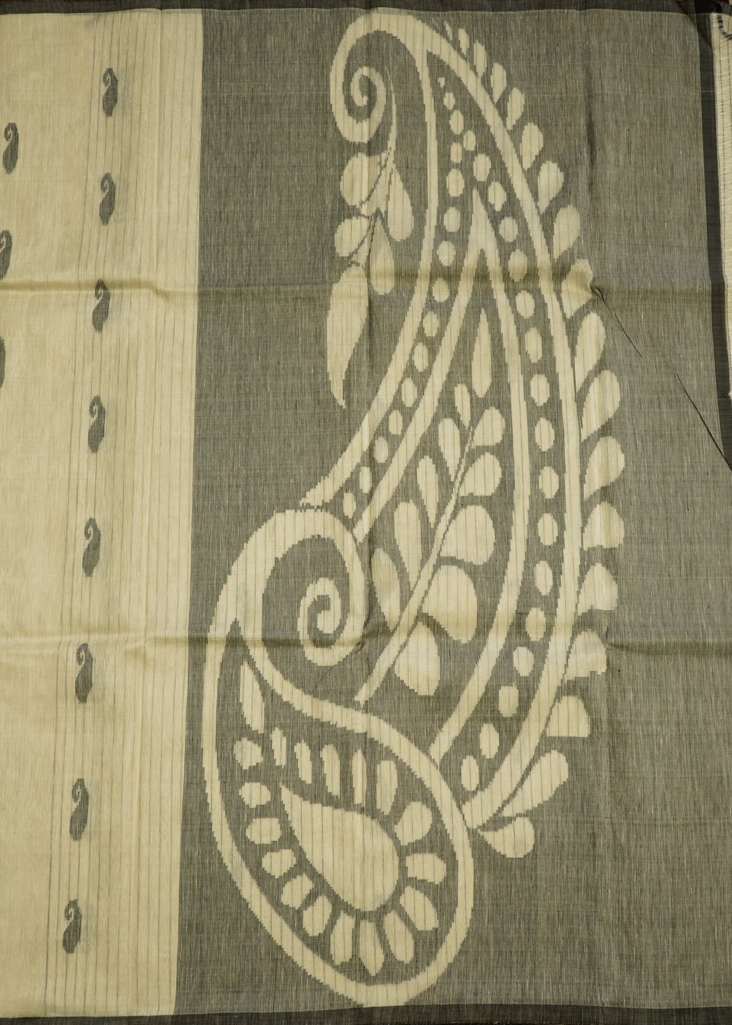 White Bengal Tussar Silk Pure Handloom Saree