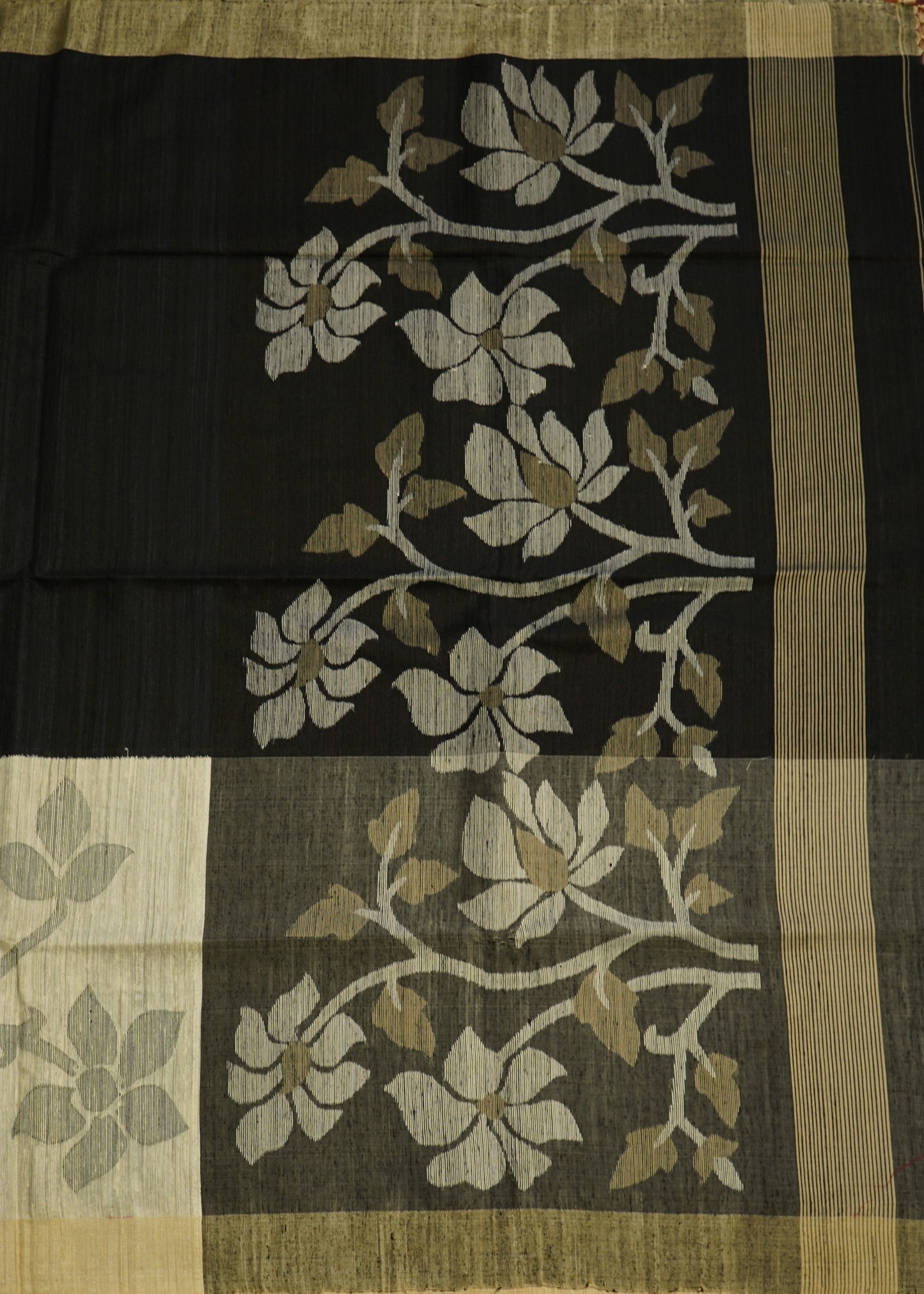 Black And White Bengal Tussar Gicha Pure Silk Handloom Saree