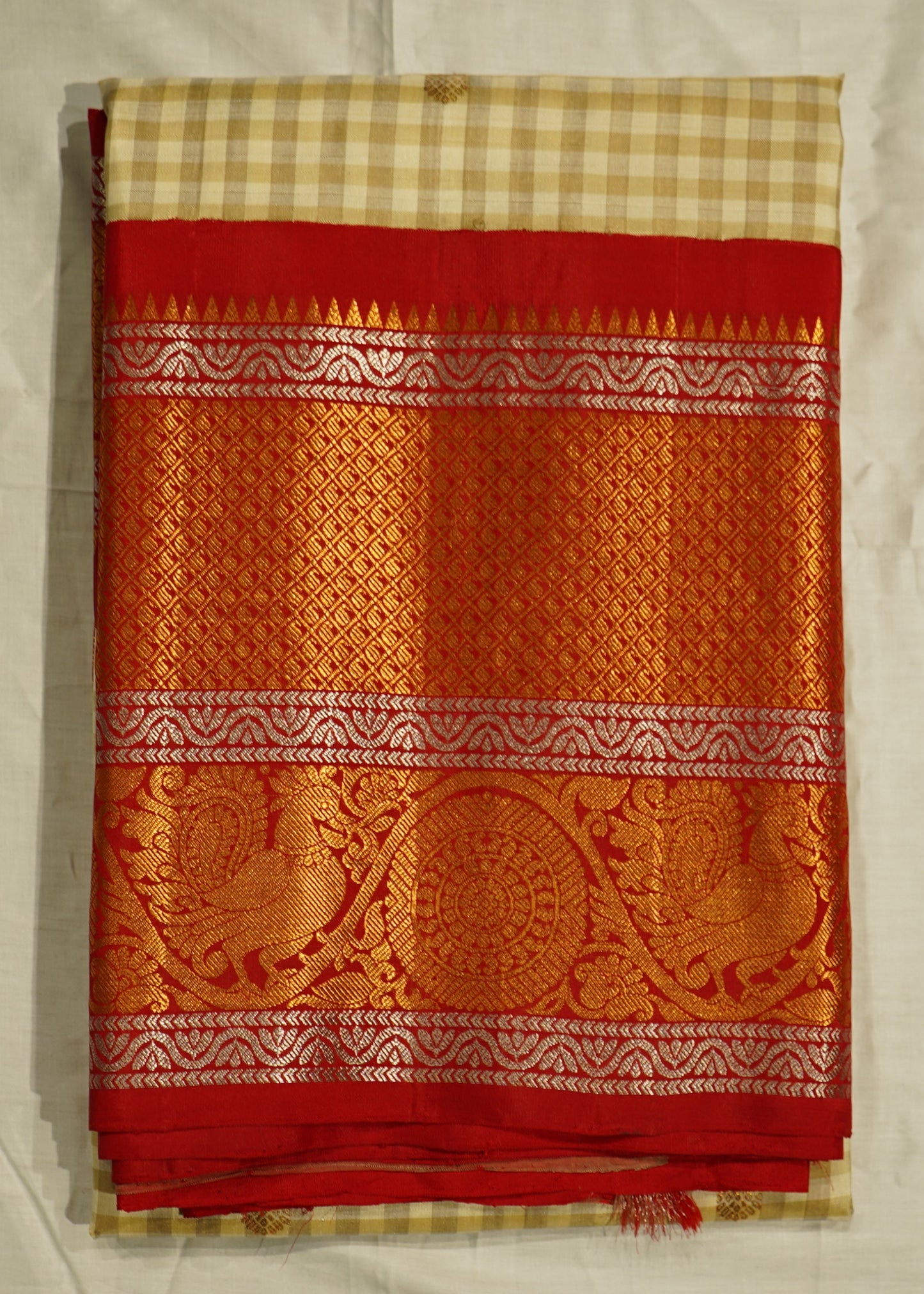 Cream Gadwal Missing Checks  Pure Silk Handloom Saree