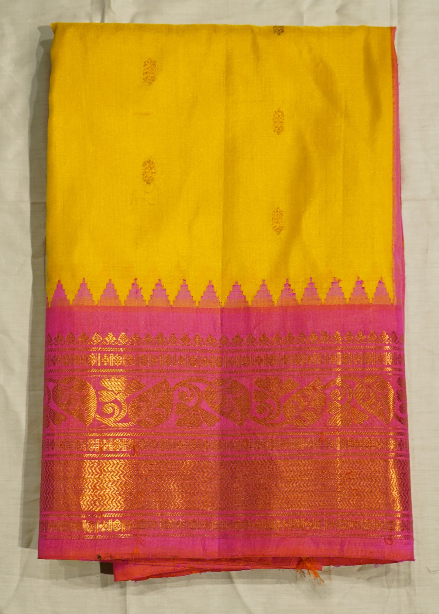 Yellow Gadwal Zari Buti Pure Silk Handloom Saree